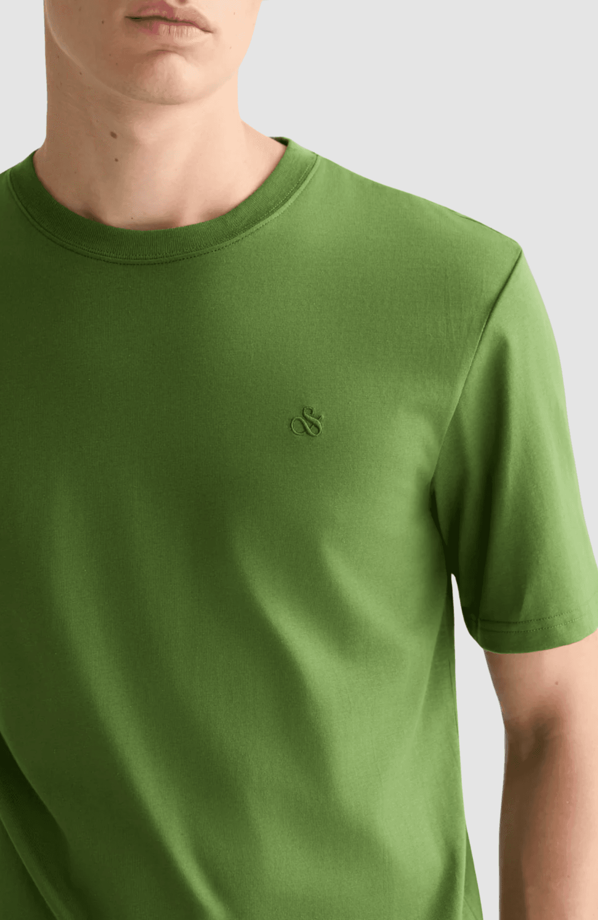 Seasonal core chest logo regularfit T-shirt