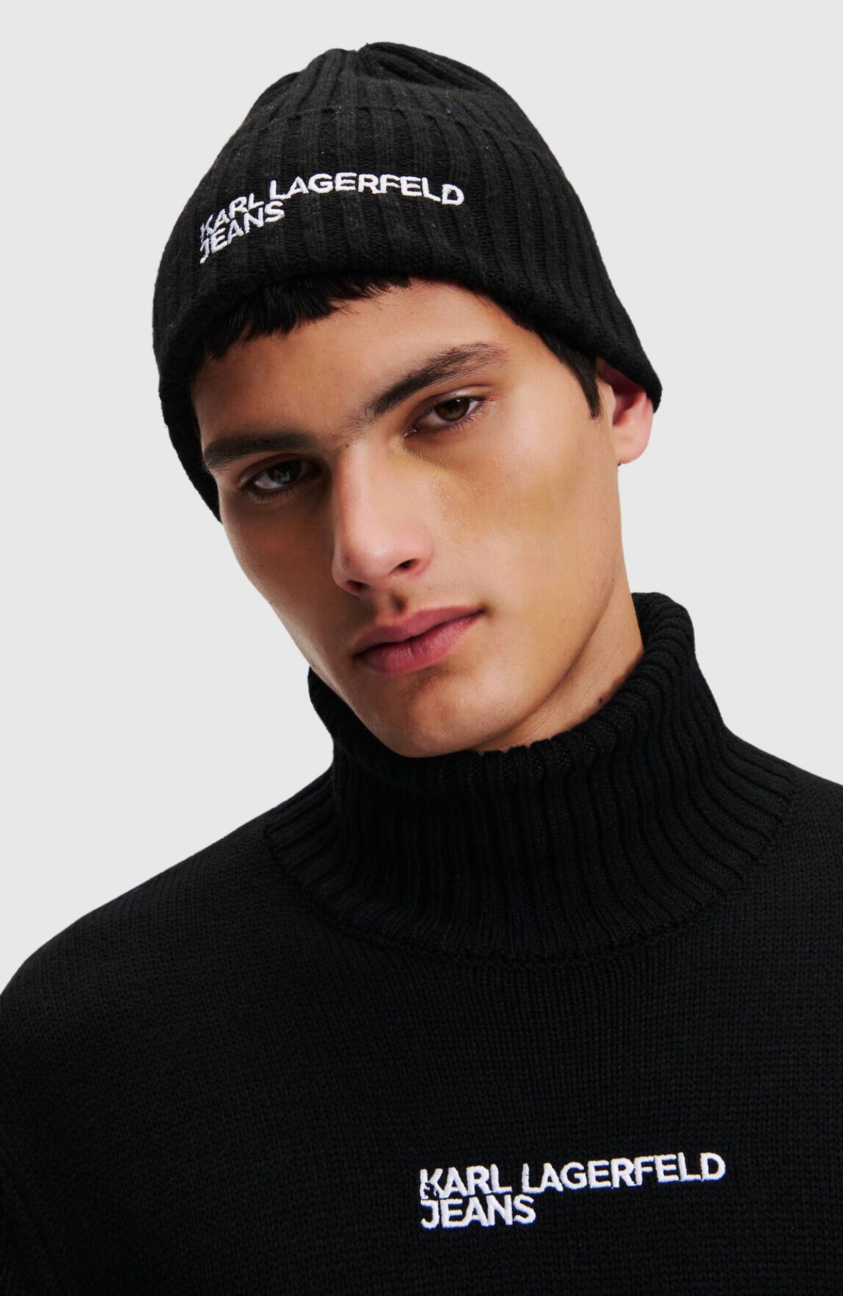 Essential Logo Beanie