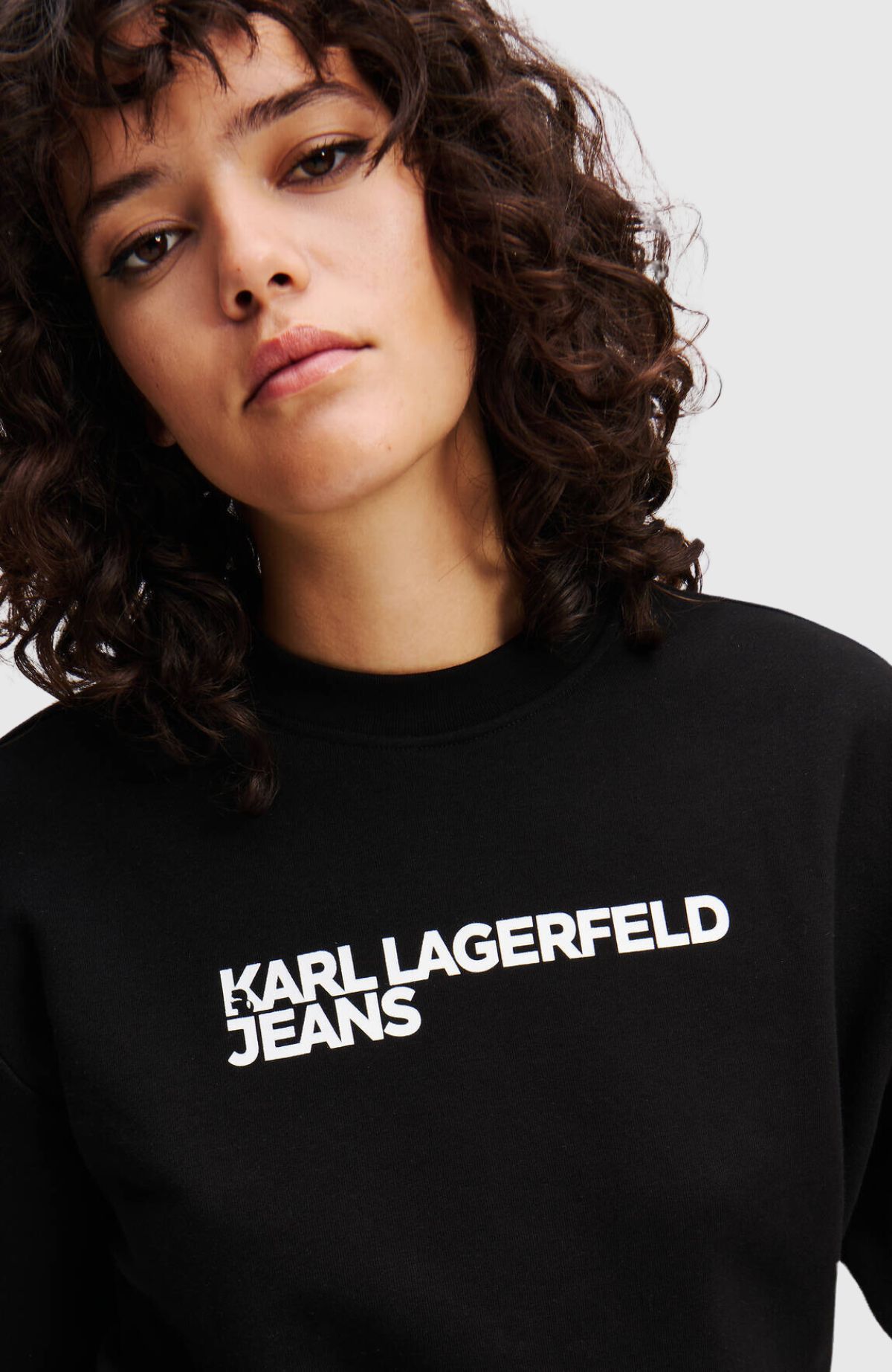 KLJ Reg Essential Logo Sweat