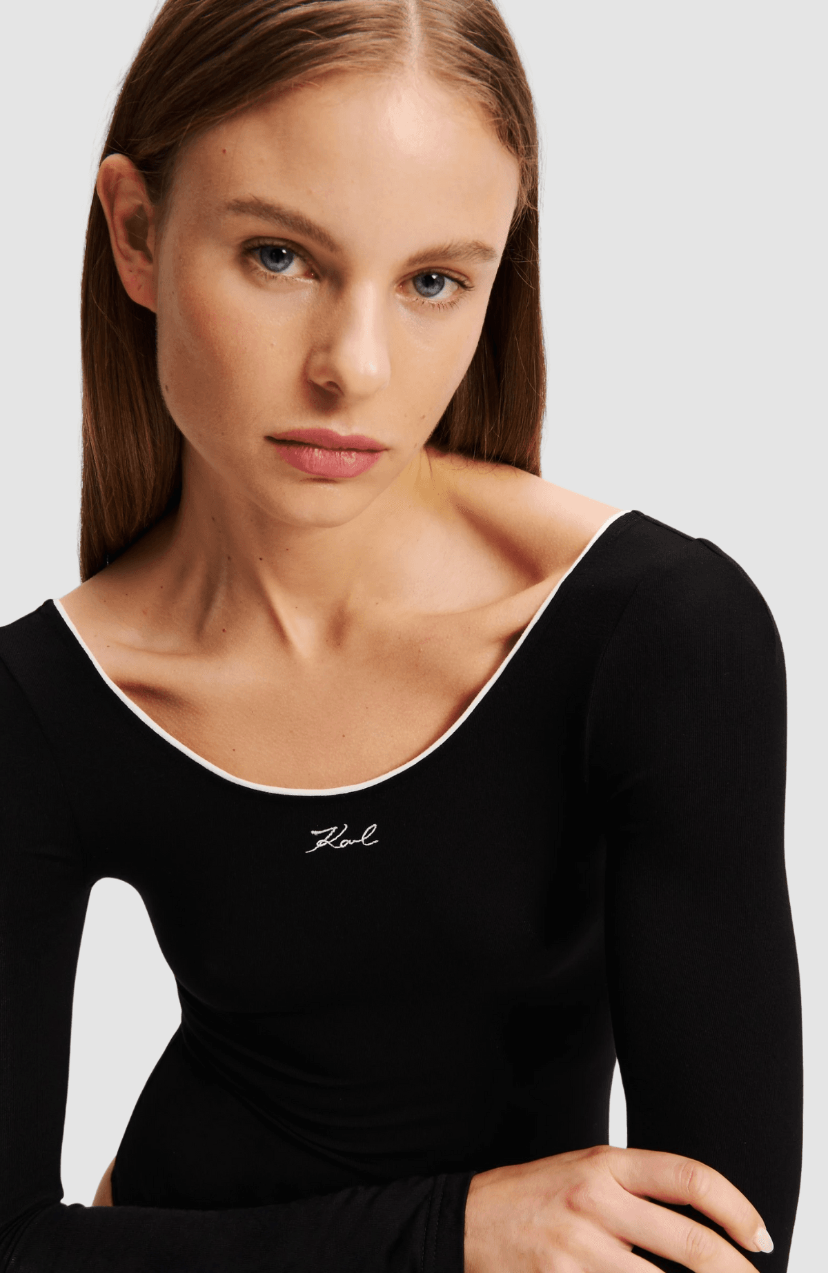 Signature Scoop Neck Ls Body
