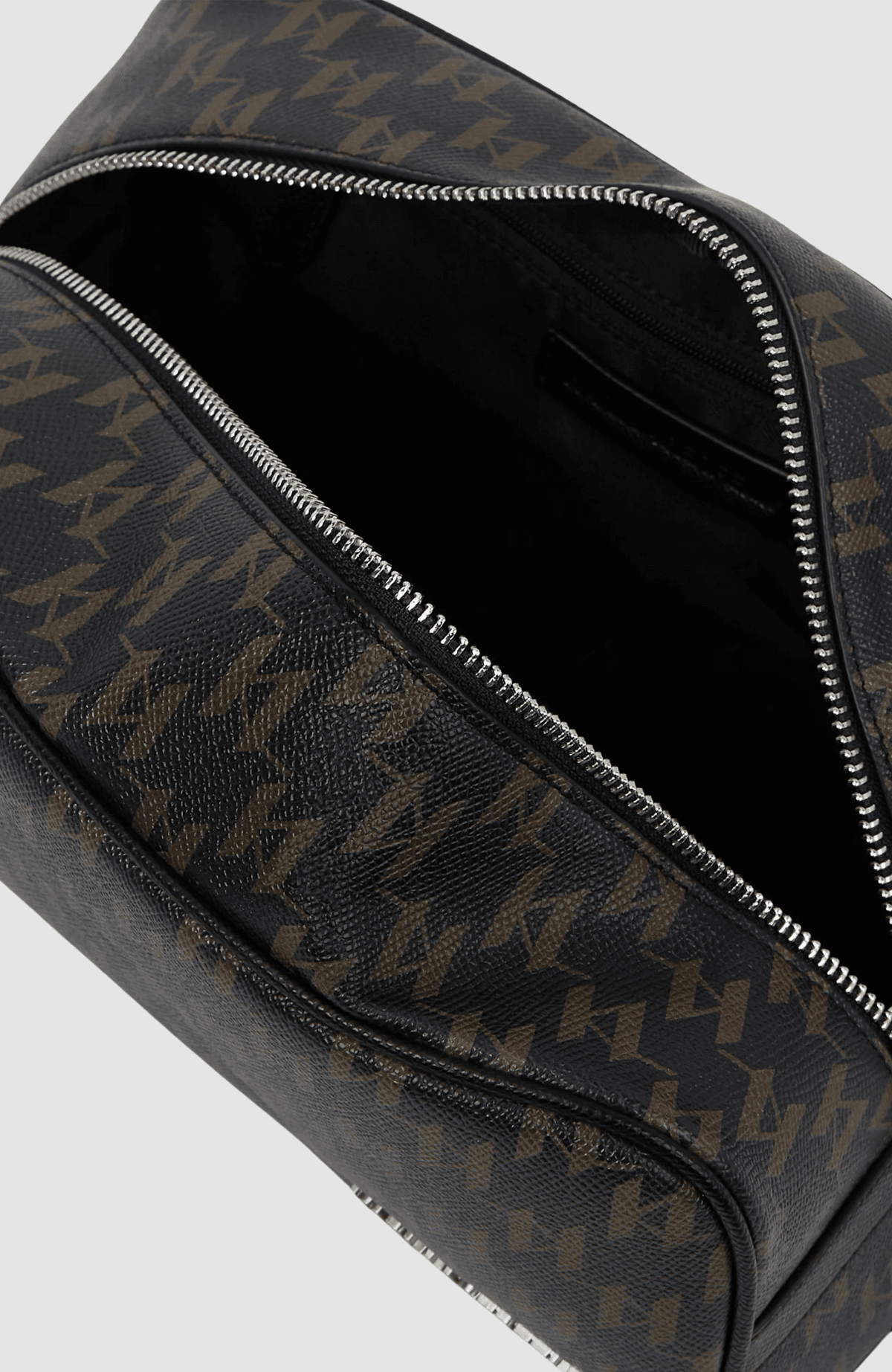 K/Monogram Kanvas Washbag