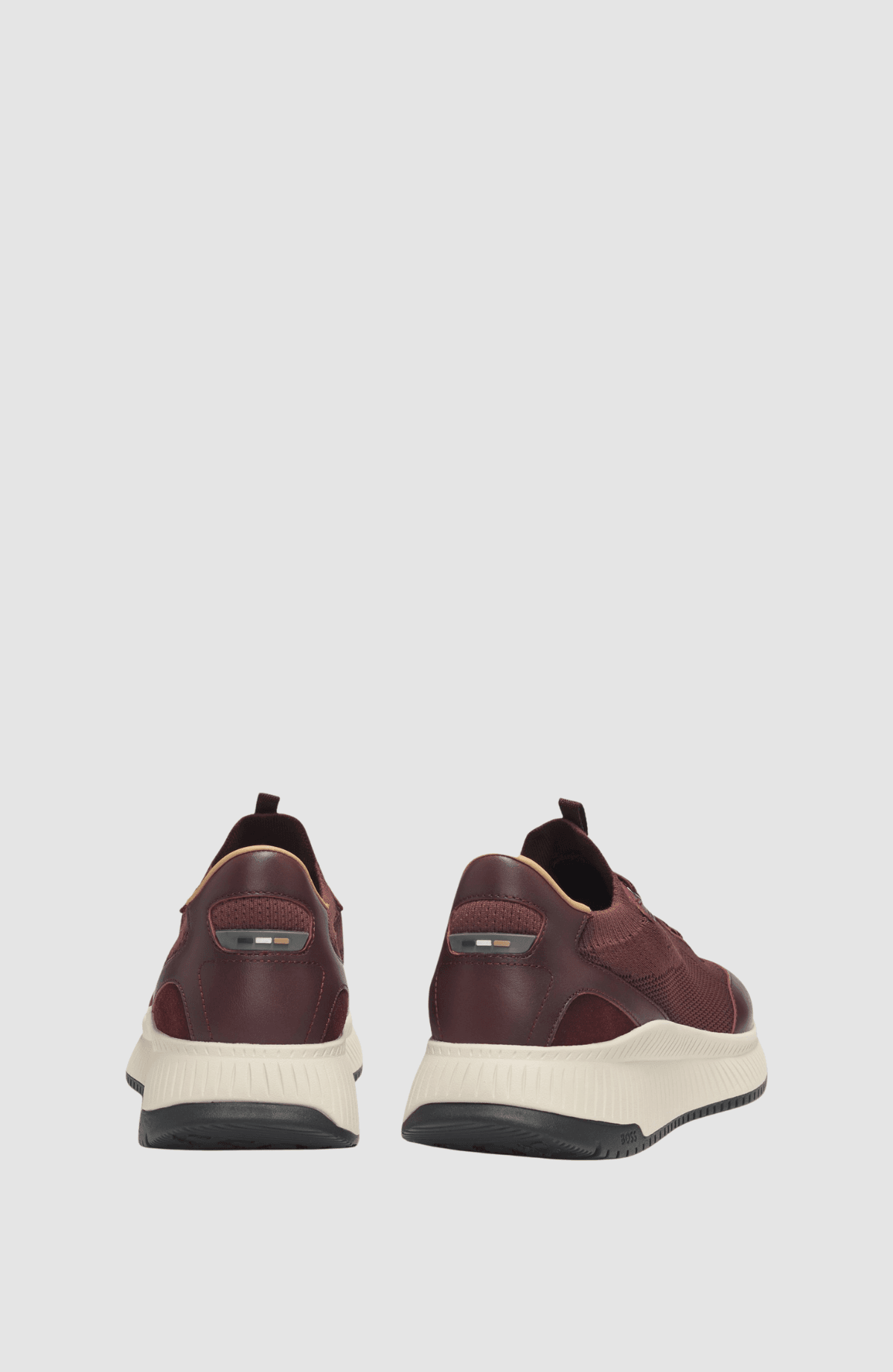 TTNM EVO_Slon_knbult