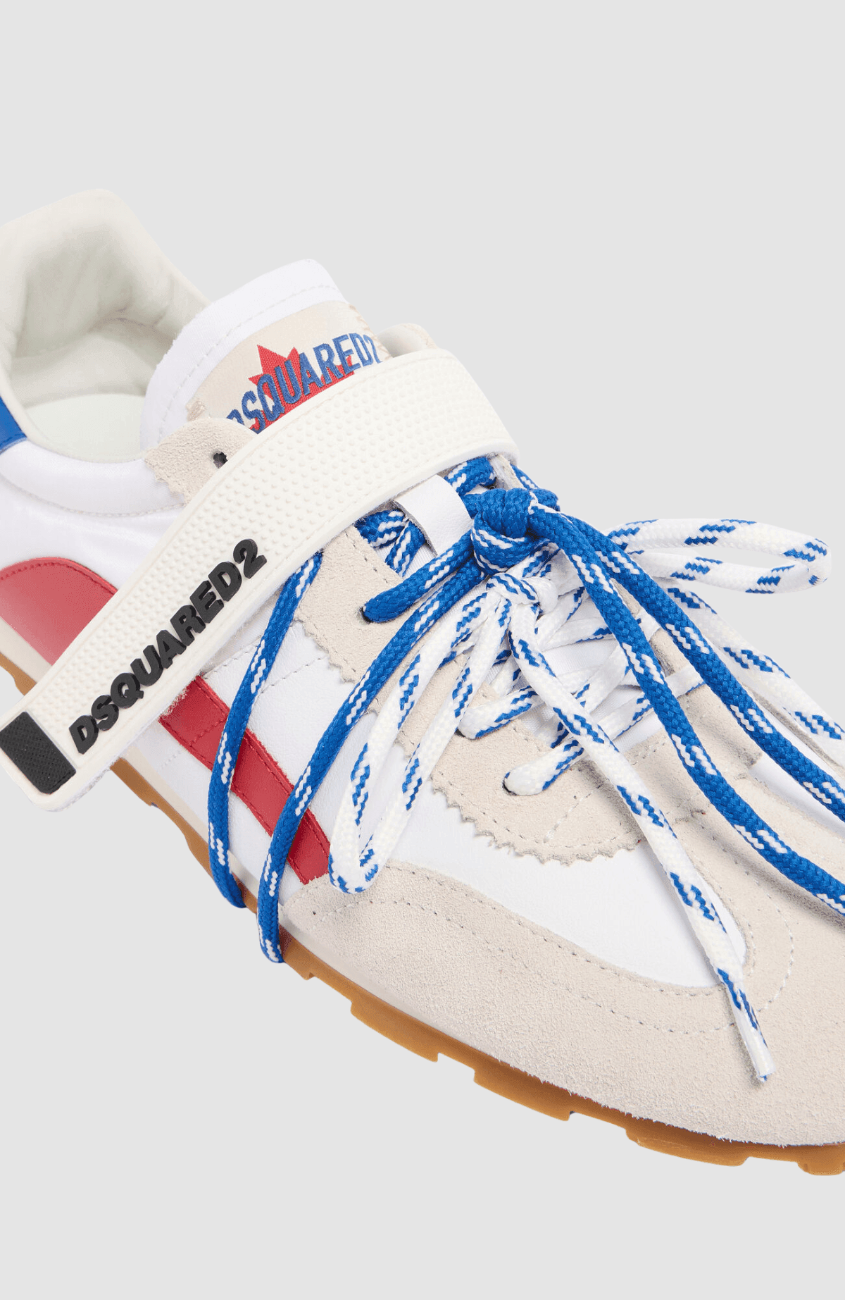 DC-642 Sneakers