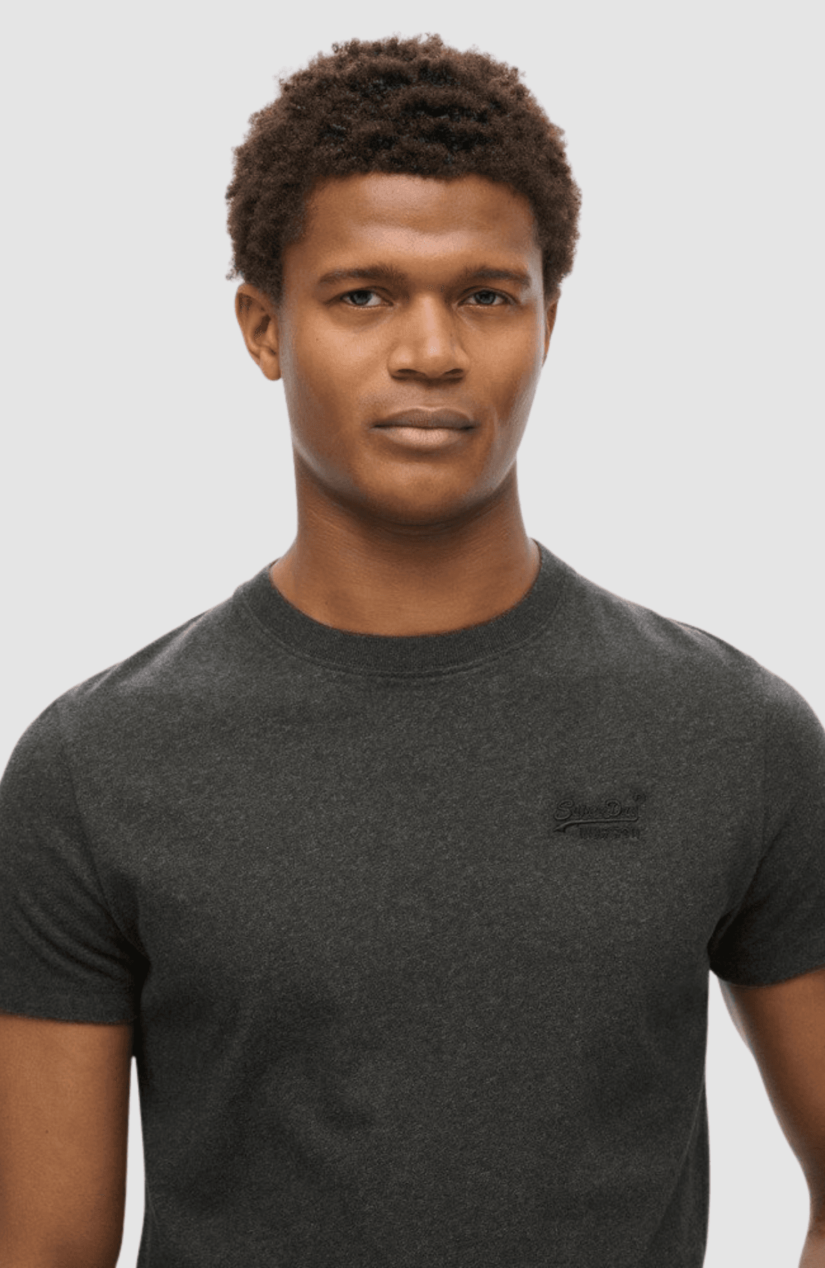 Essential Logo Emb Tee