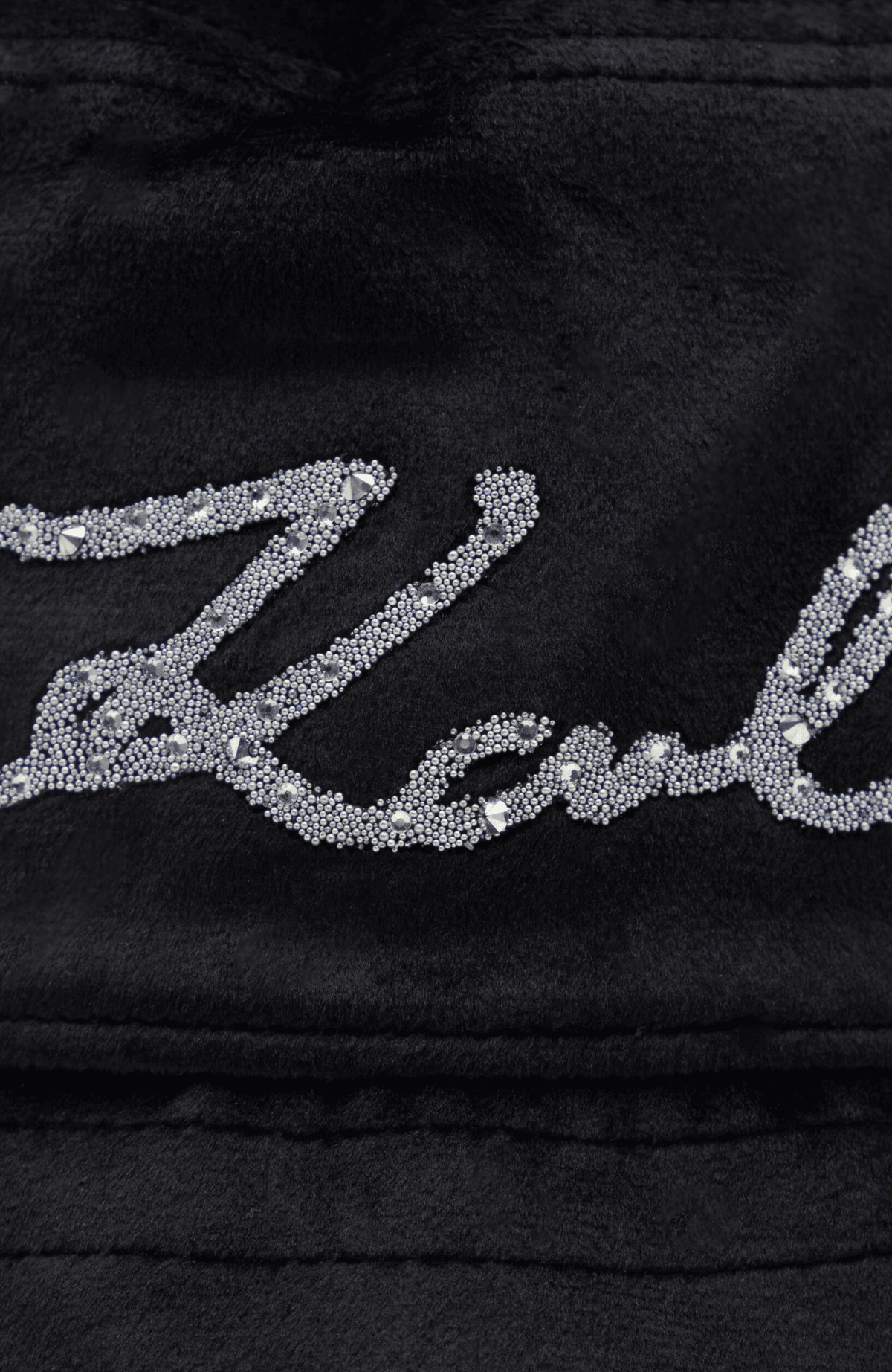 K/Signature Velvet Buckethat