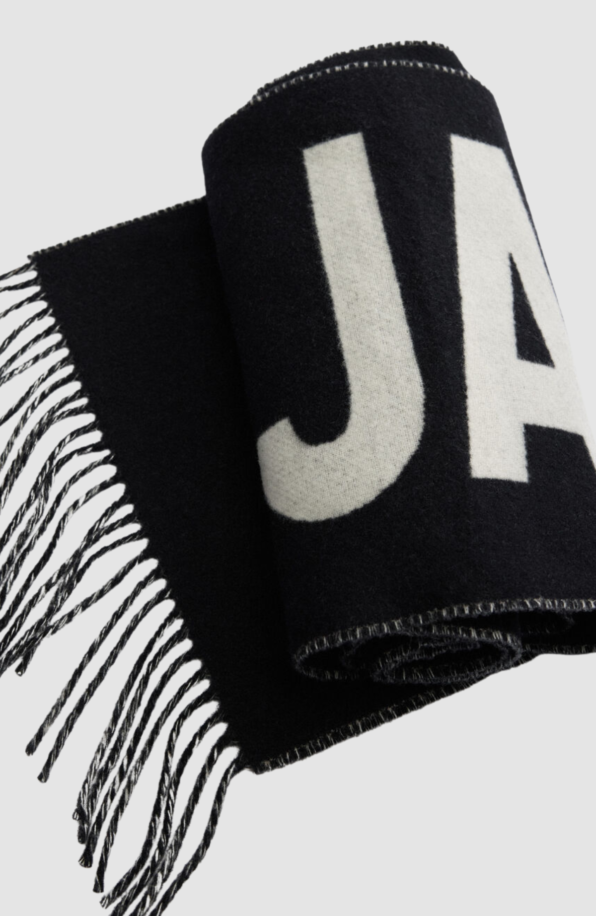 L'écharpe Jacquemus