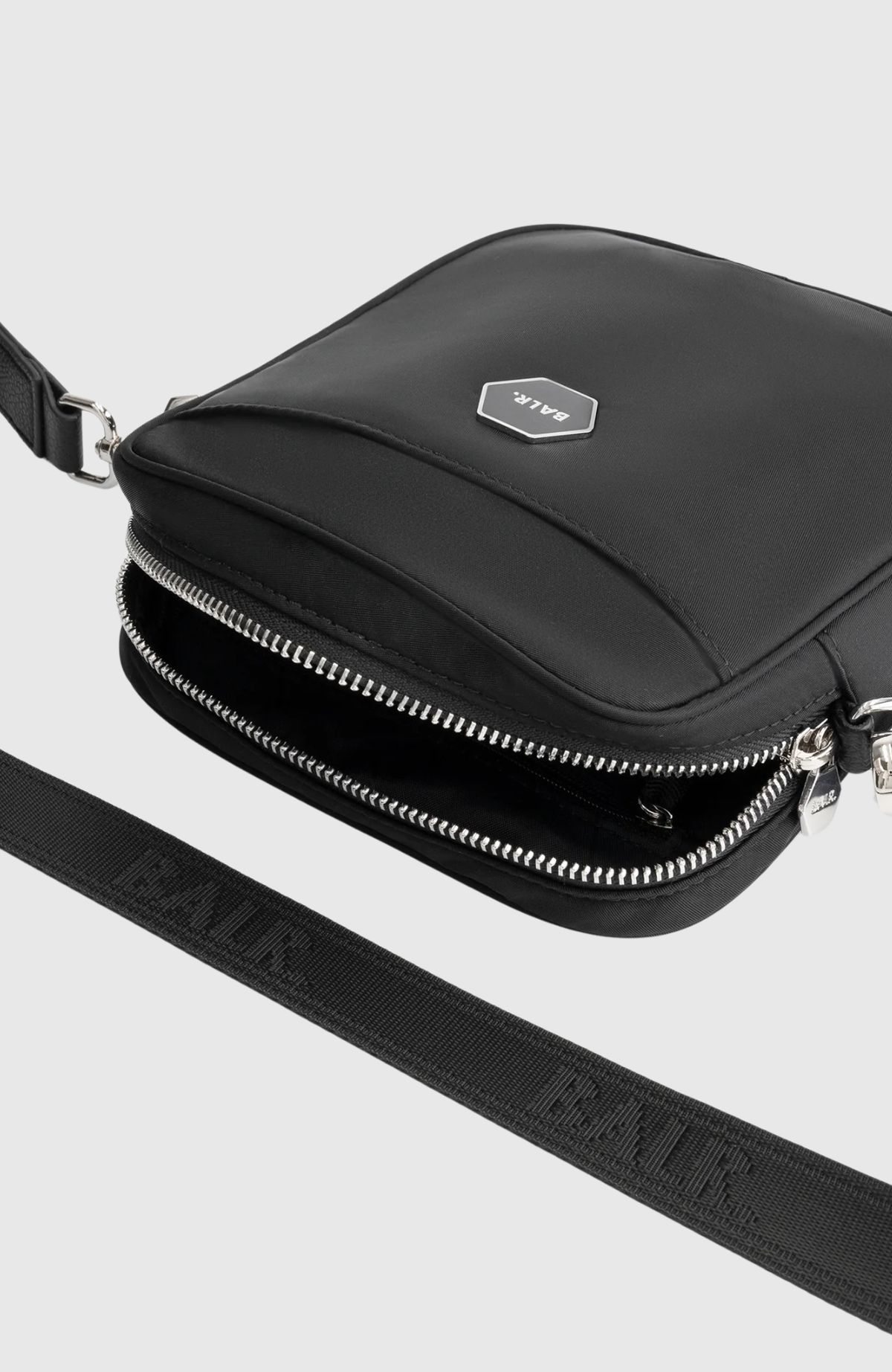 BALR. Classic Messenger Bag