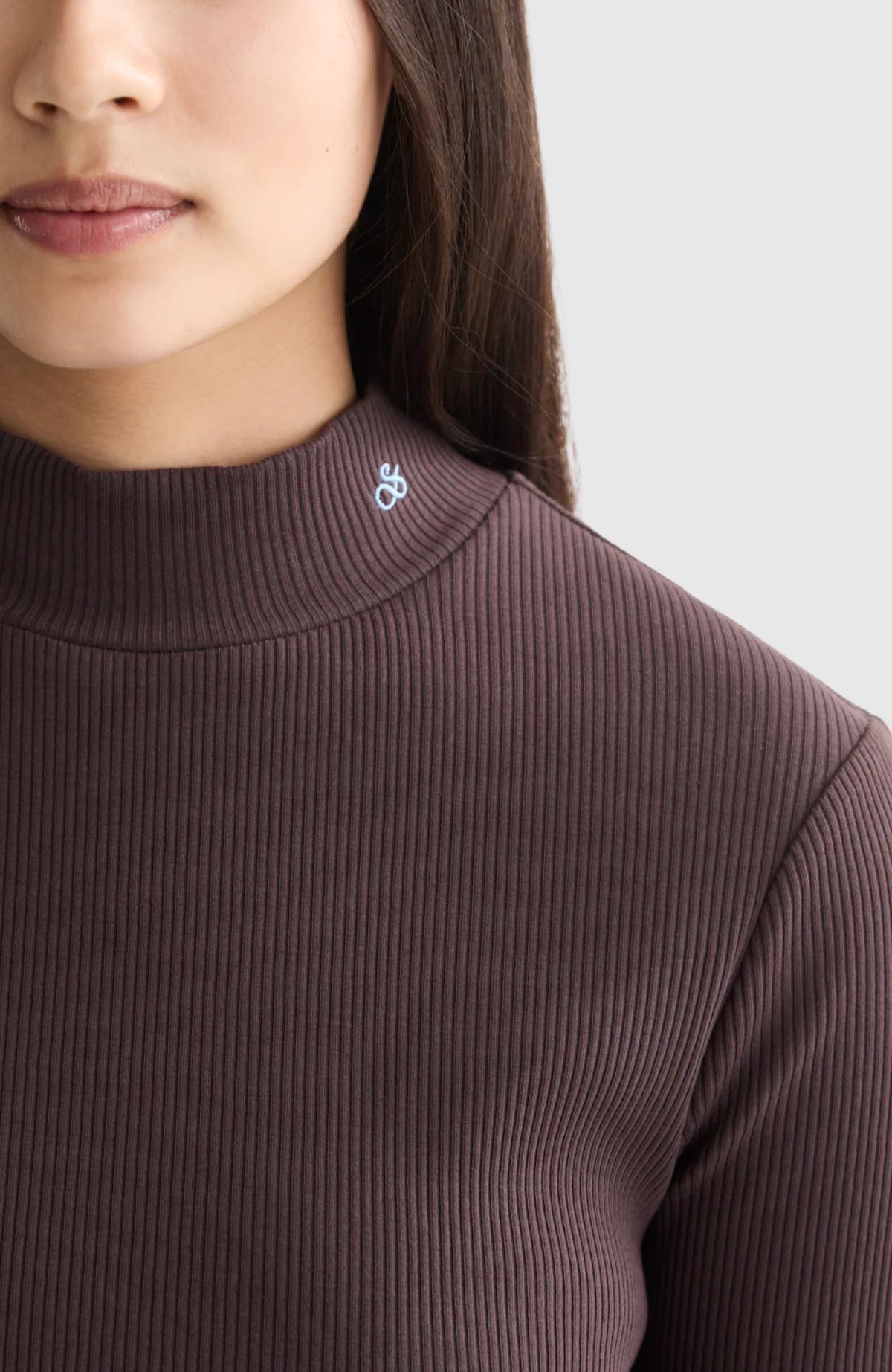 Mock neck rib T-shirt