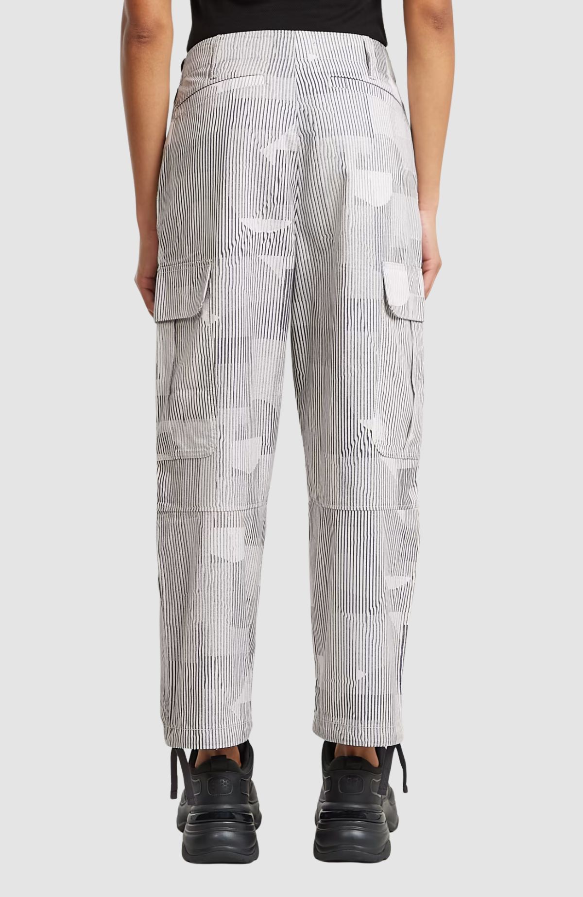 Cropped cargo pants wmn