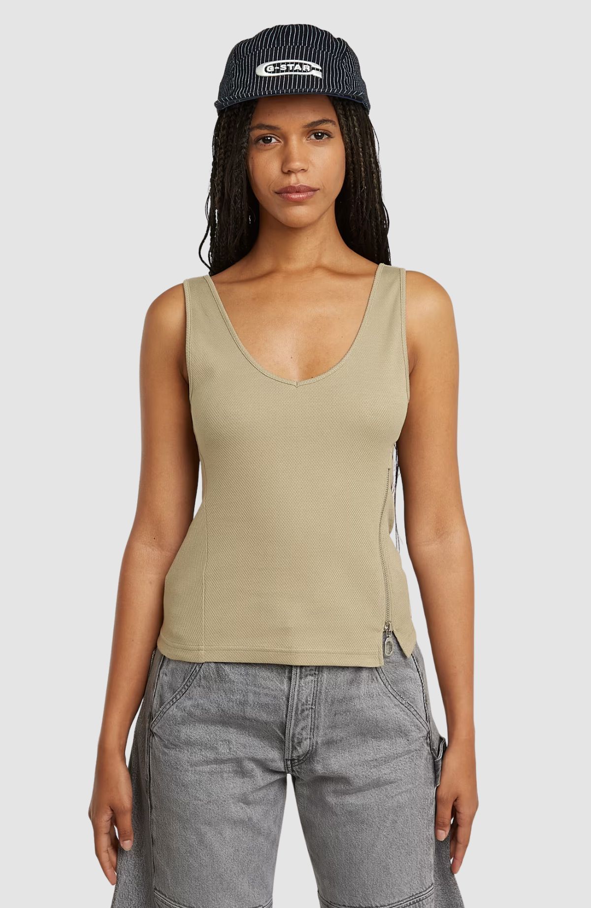 Asymmetrical zip slim tank top wmn