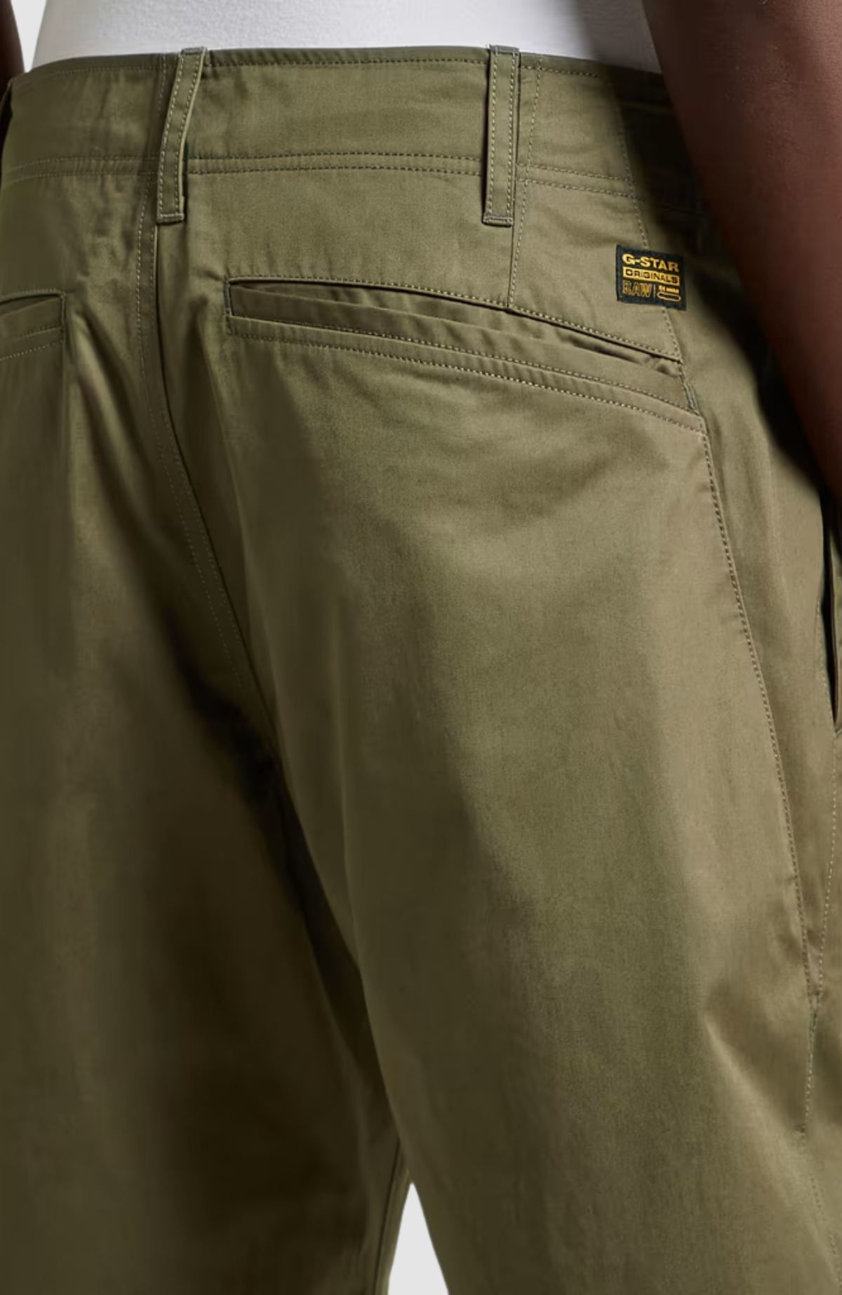 Pleated Loose Tapered Chino