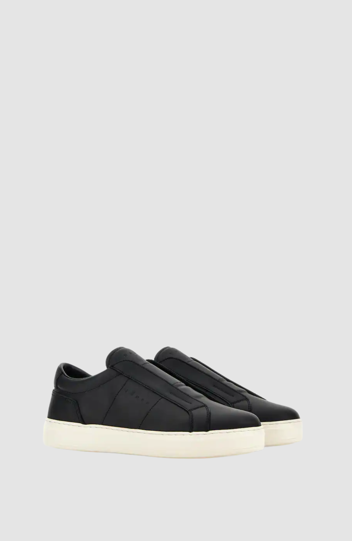 H668 Slip On