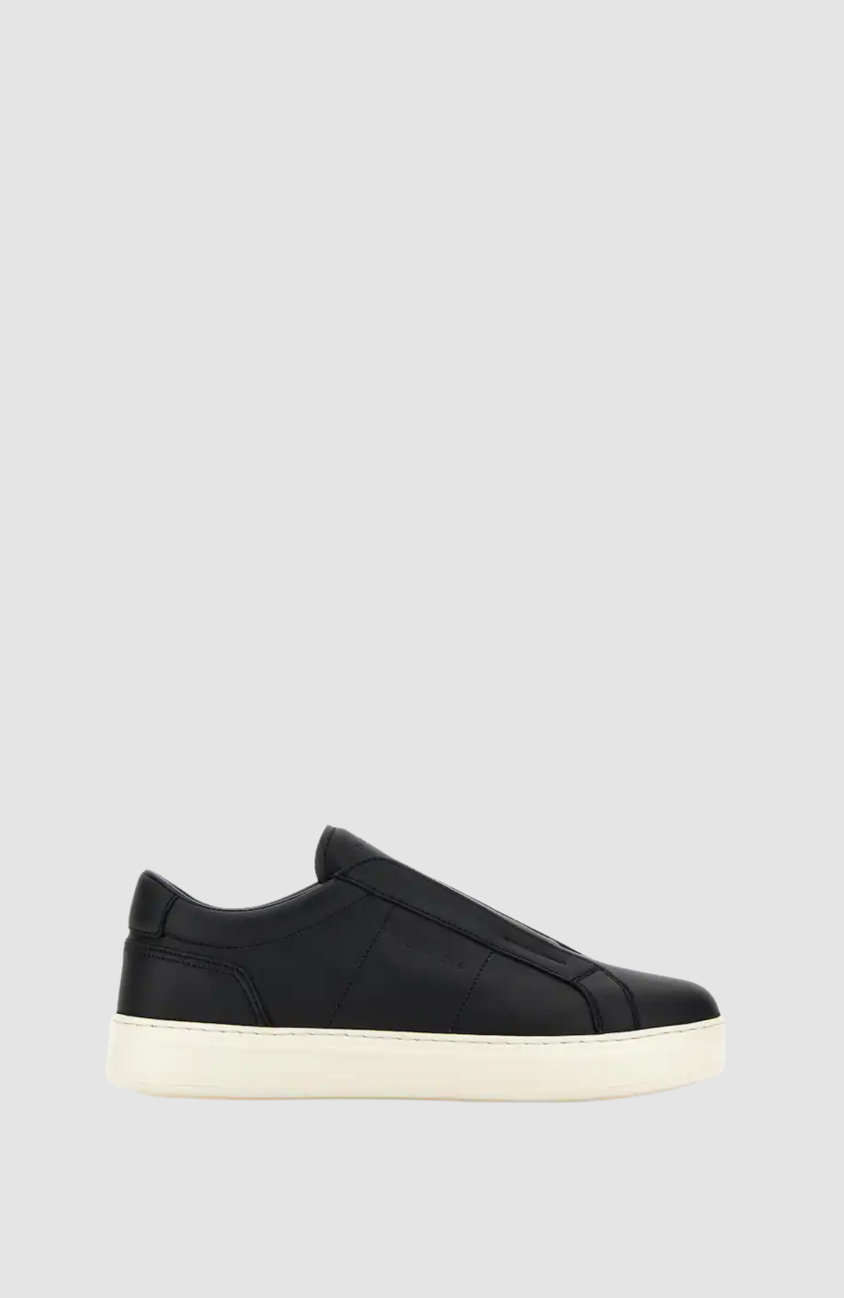 H668 Slip On