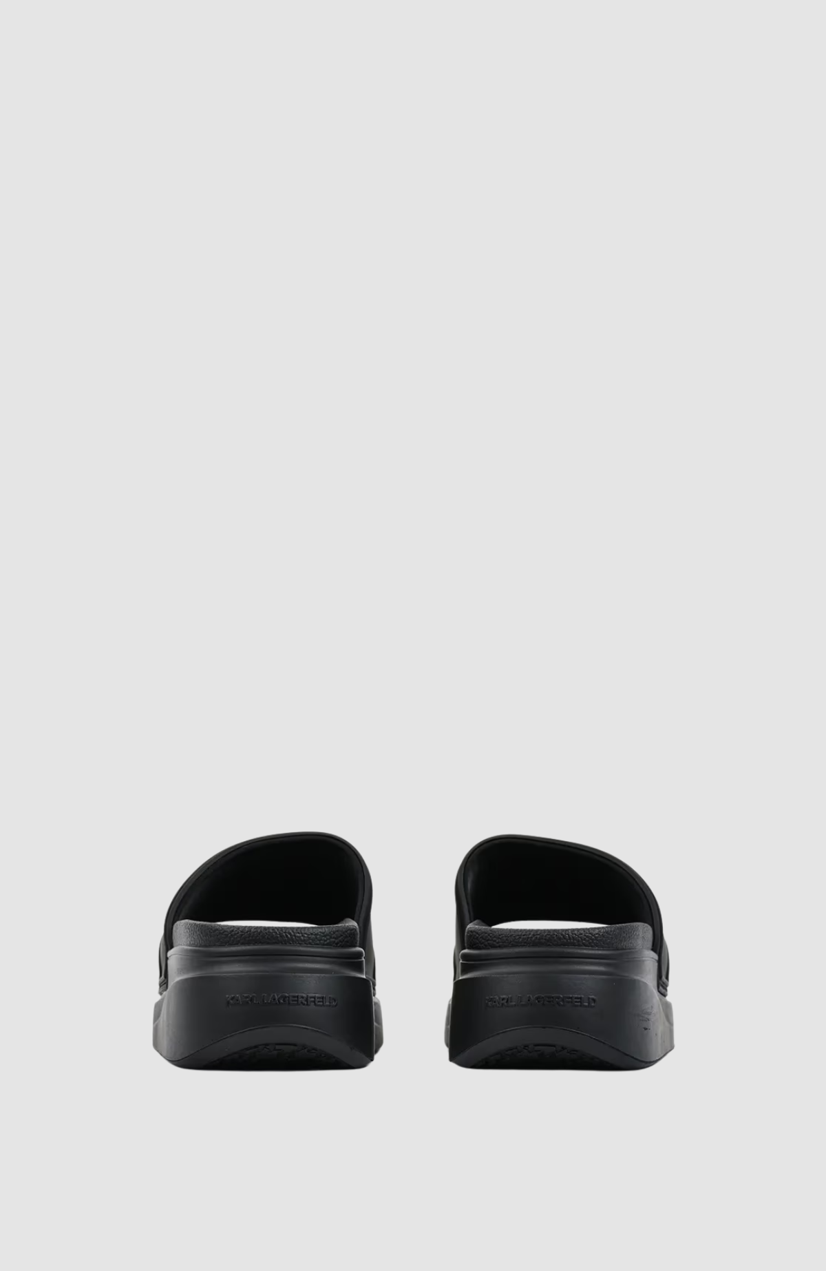 KONDOMINIUM II Karl NFT Relief