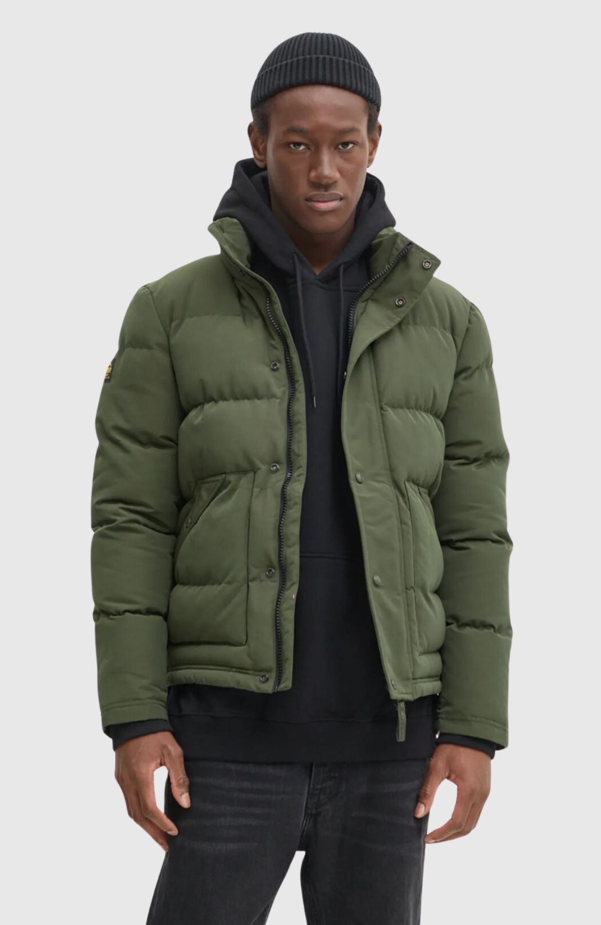 Everest Short Puffer Jacket