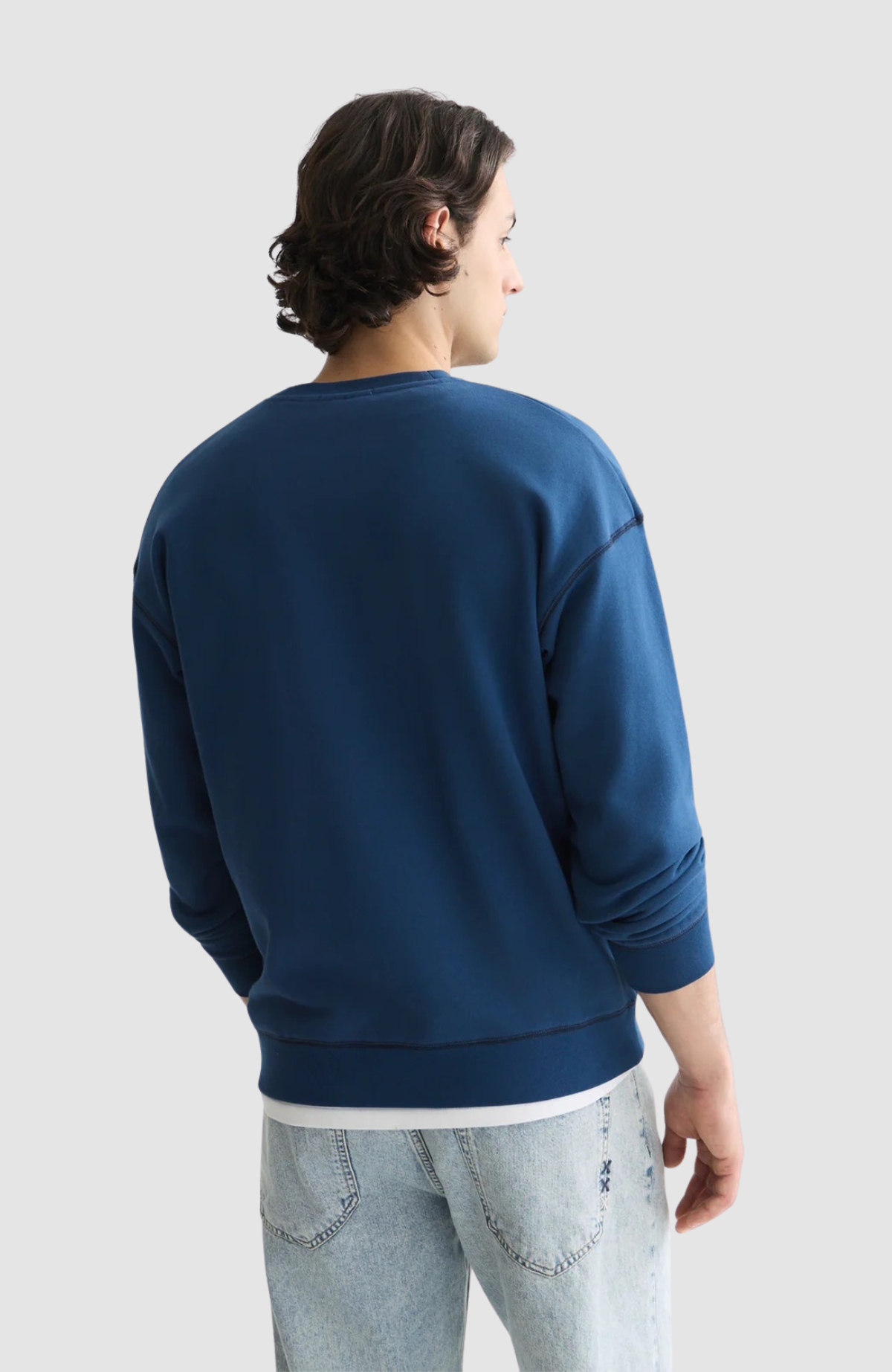 Seasonal Core Front Chest Artwork Relaxed-Fit Sweatshirt