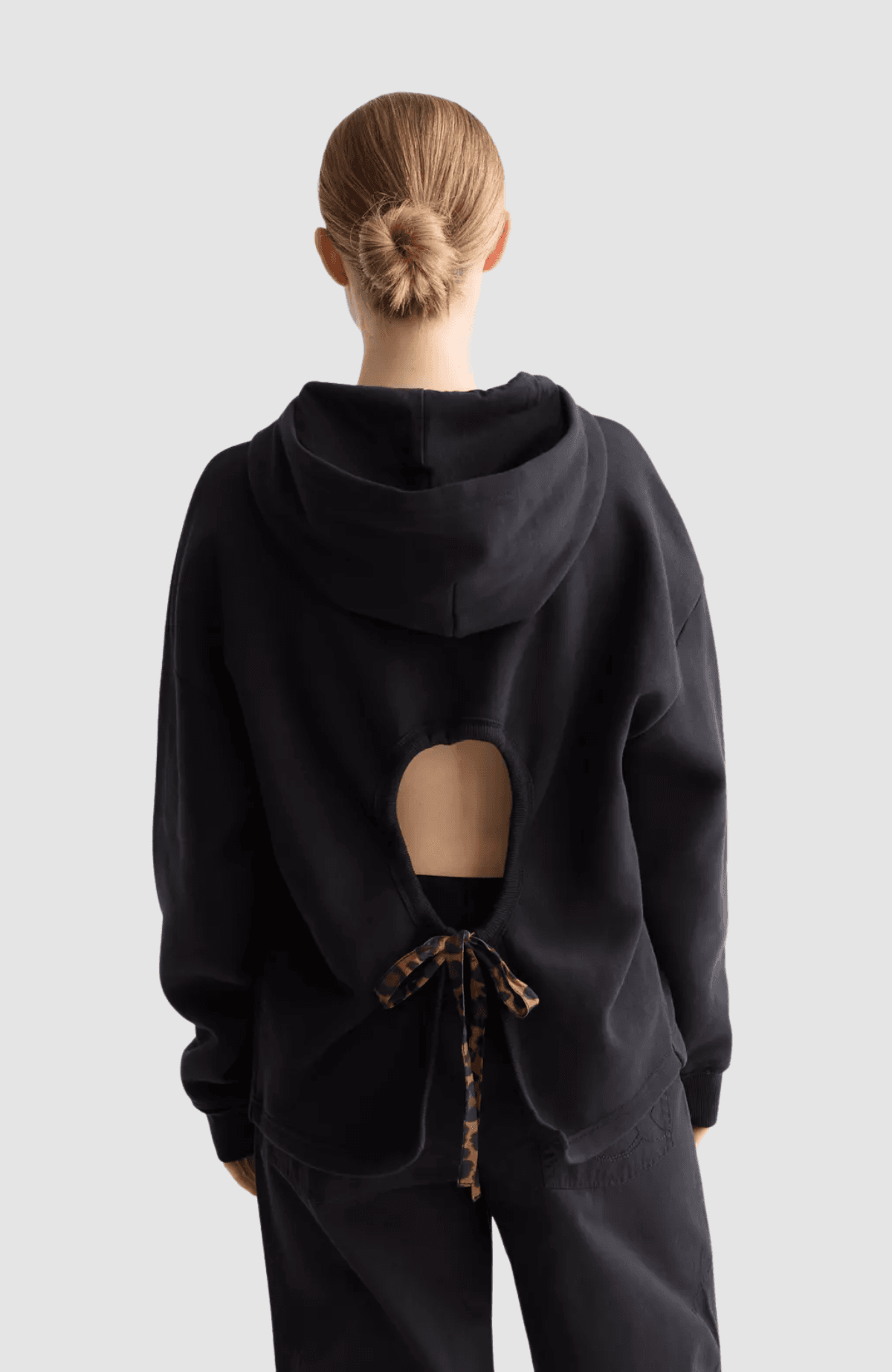 Hoodie with open back