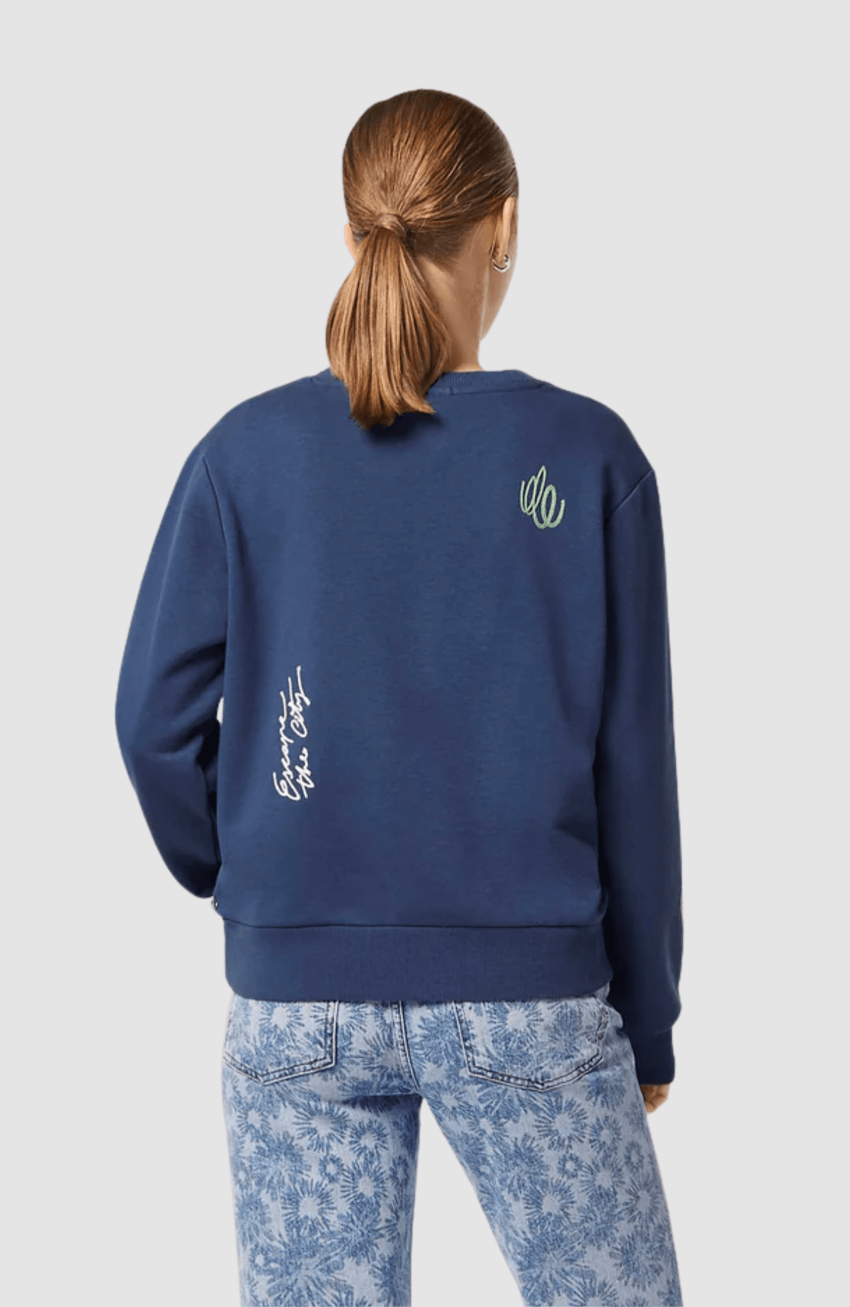 Embroidered regular fit sweatshirt