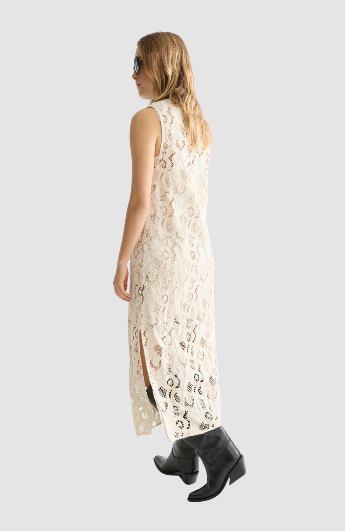 Flame embroidery midi dress