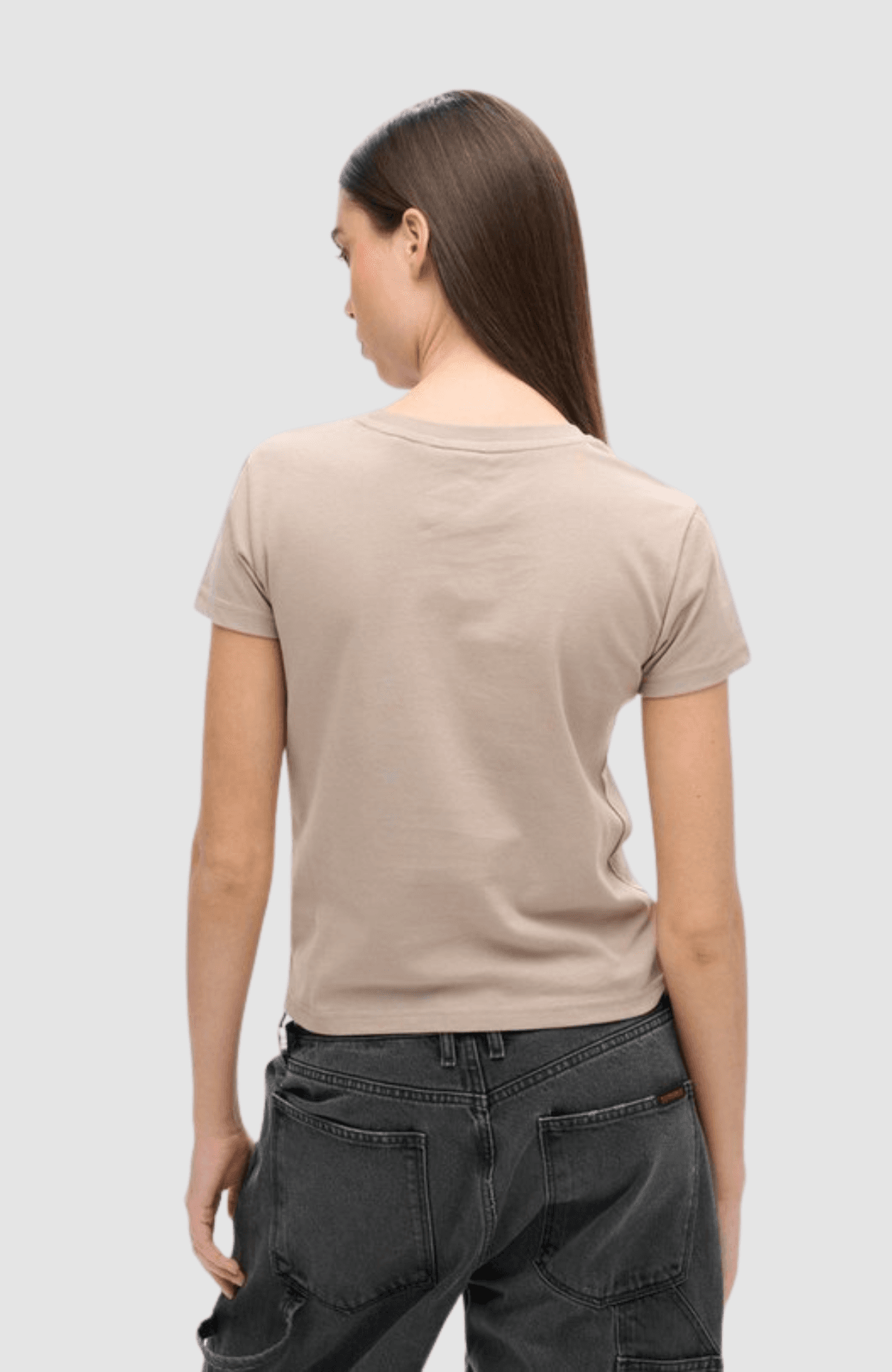 Sportswear Logo Fitted Tee