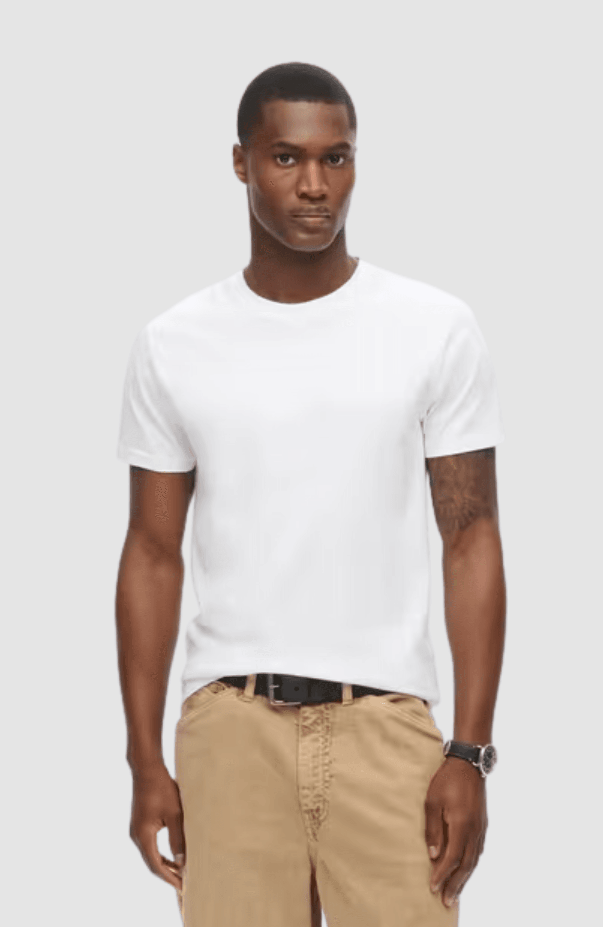 Essential Logo Emb Tee