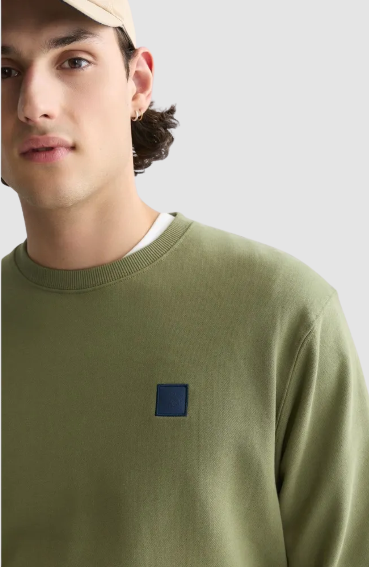 Seasonal Core Logo Badge Regular-Fit Sweatshirt