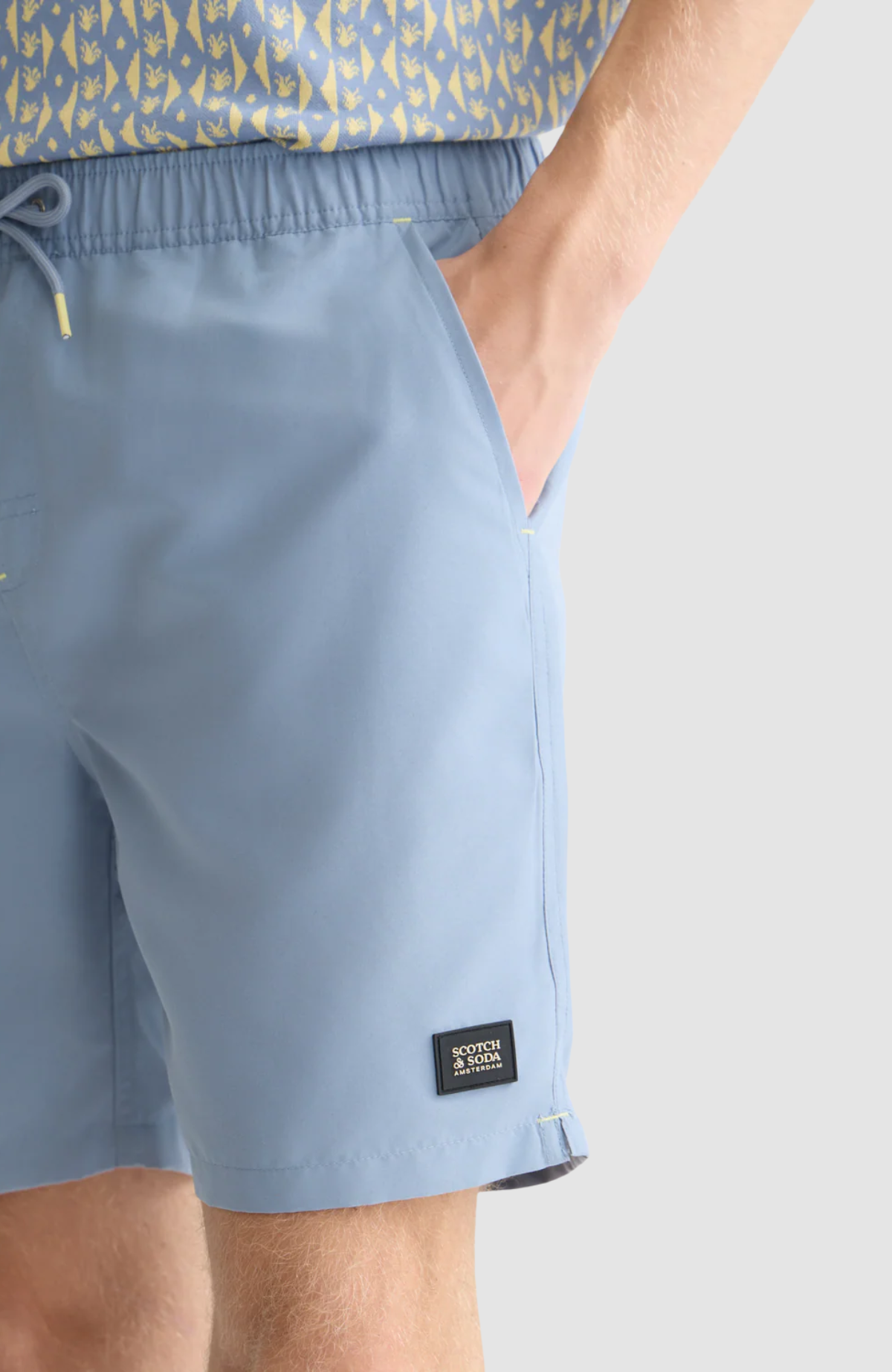 Solid midlength swim shorts