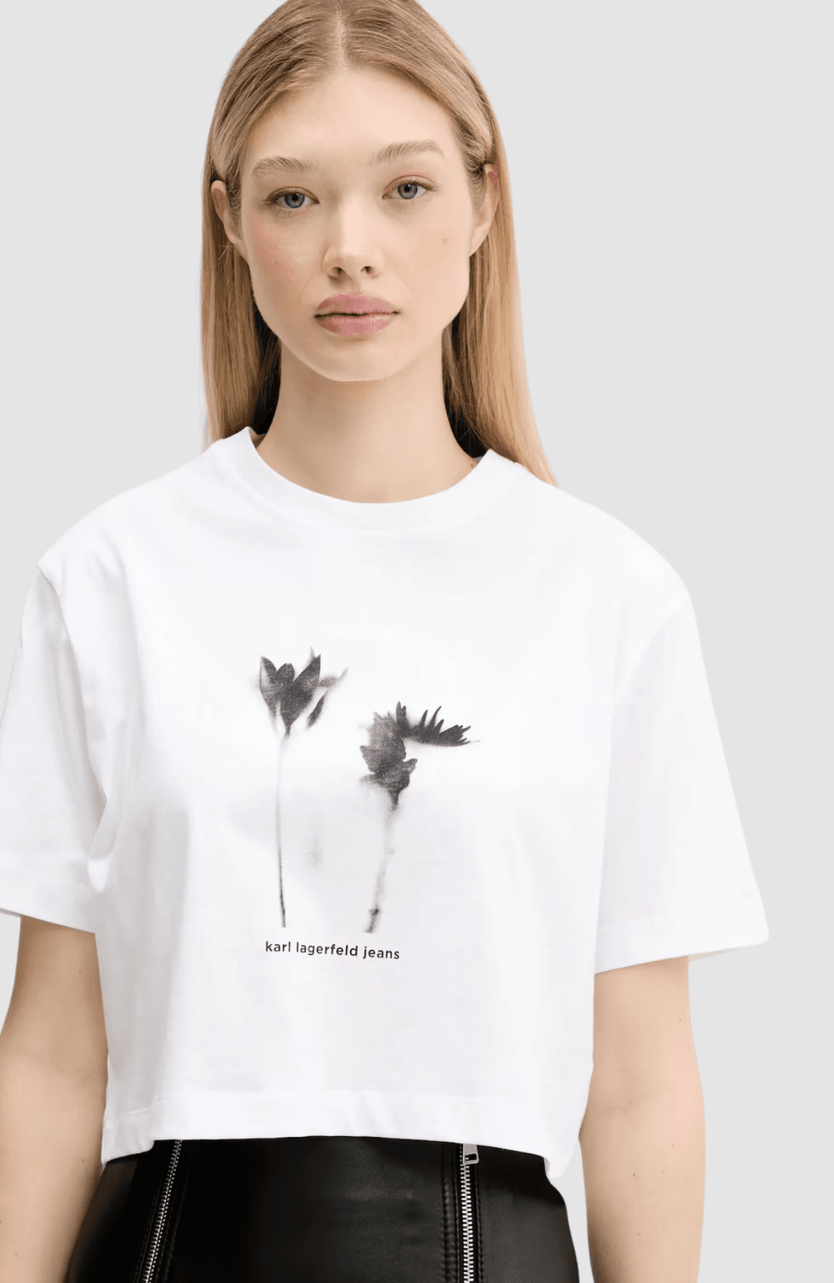 Klj Regular Cropped Flower Tee
