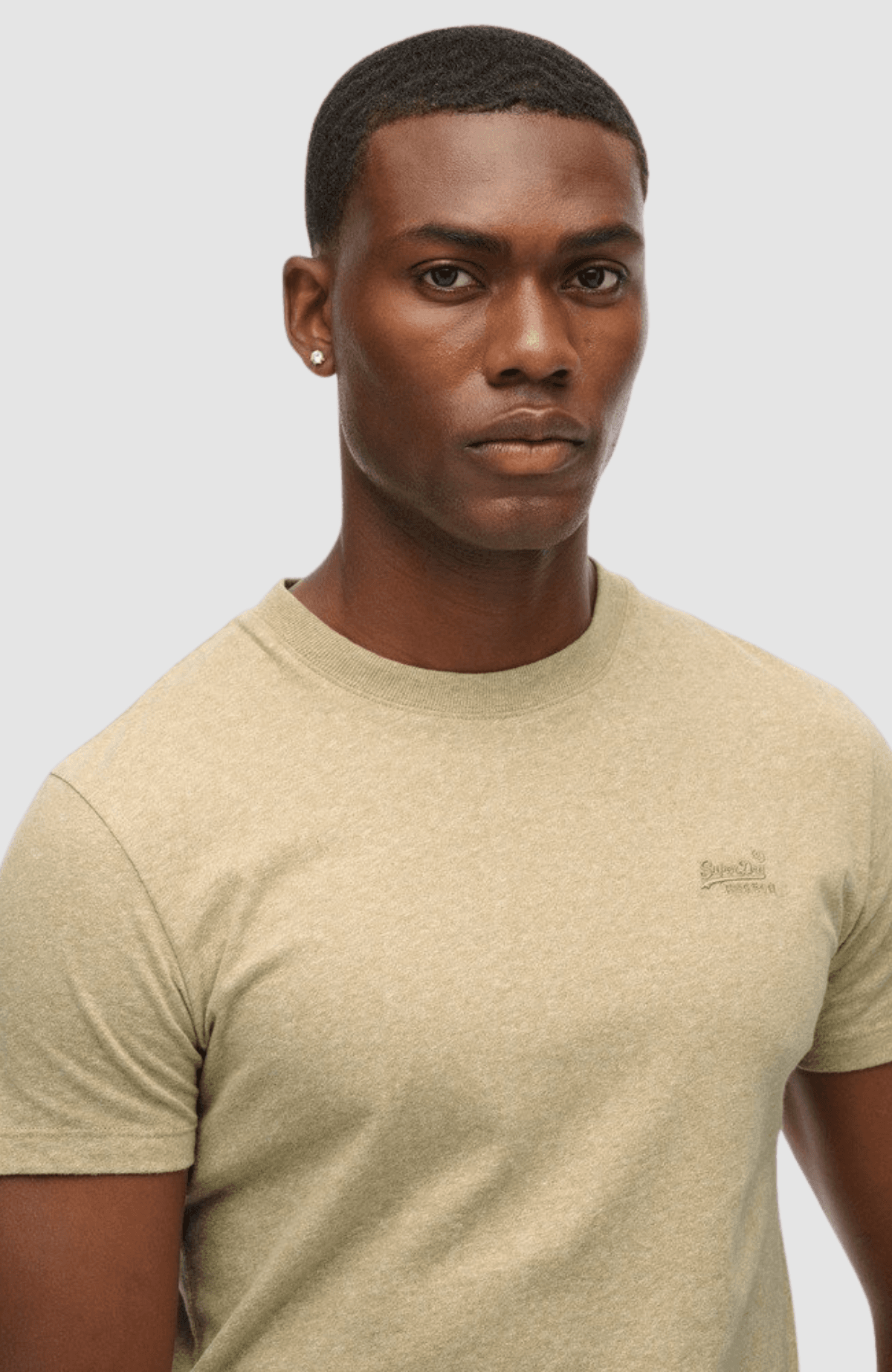 Essential Logo Emb Tee