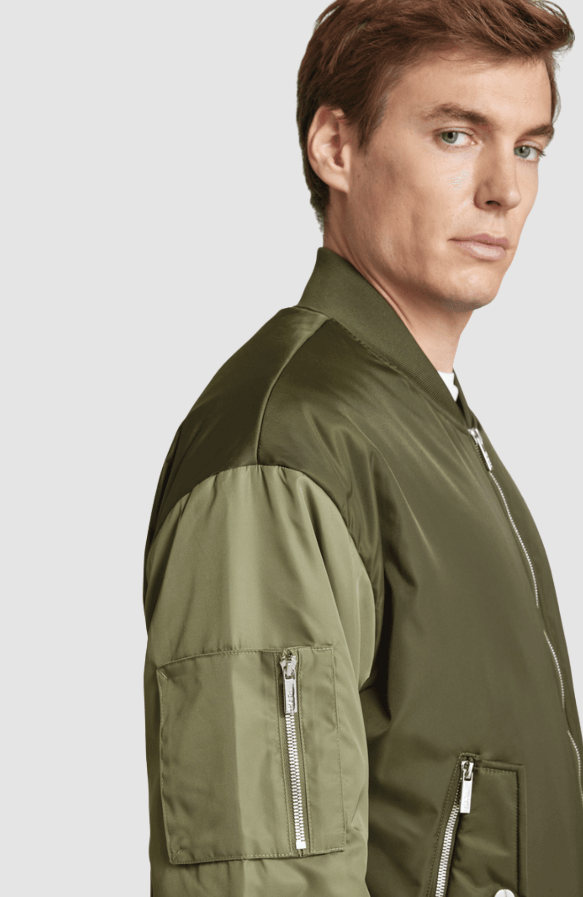 BOMBER