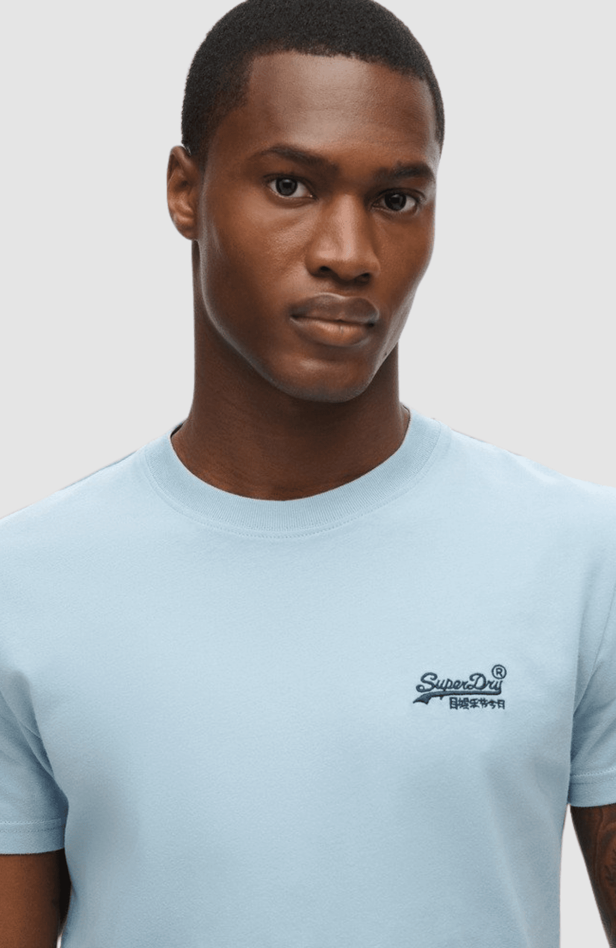 Essential Logo Emb Tee