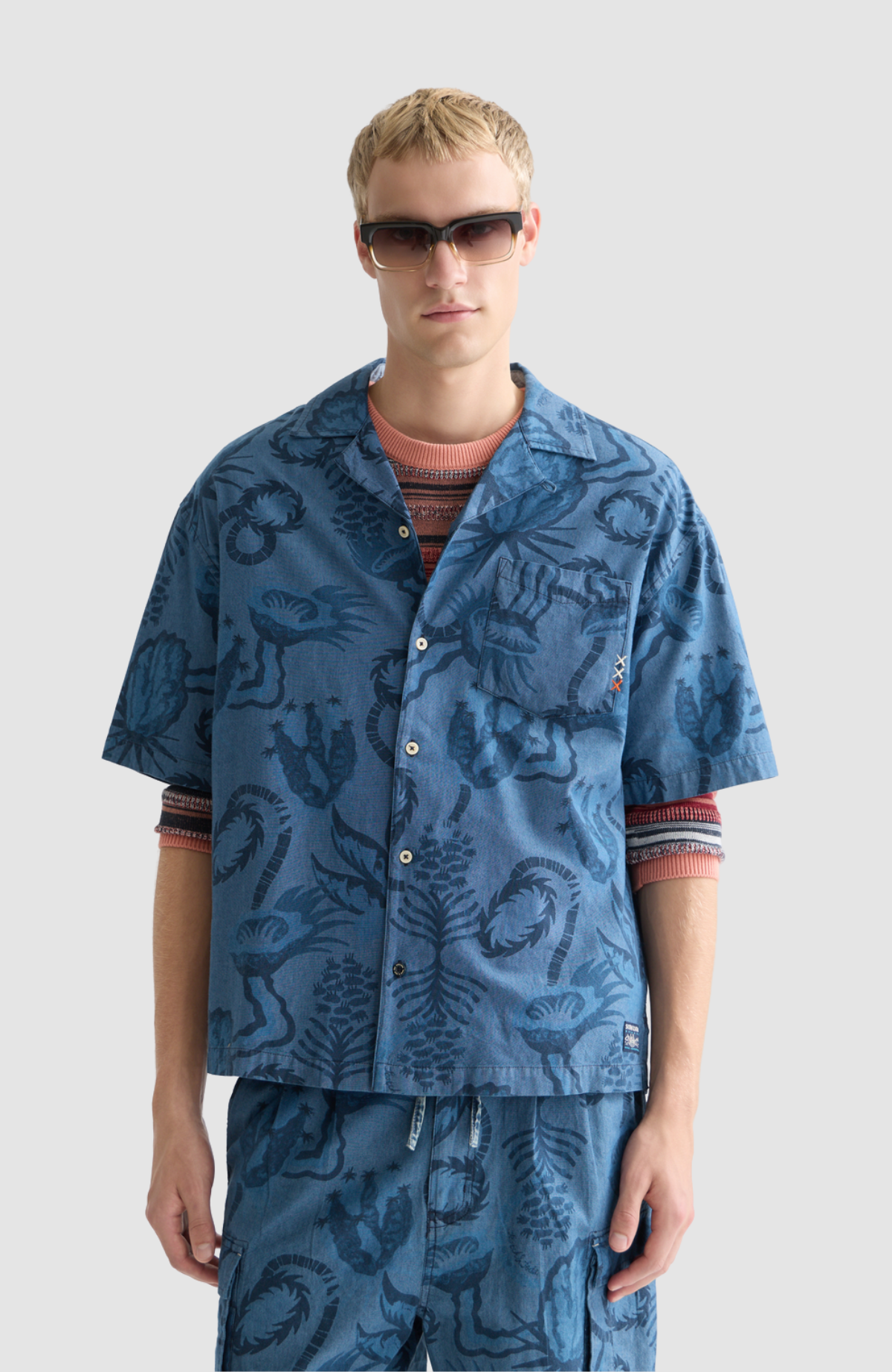 Printed chambray shortsleeved shirt