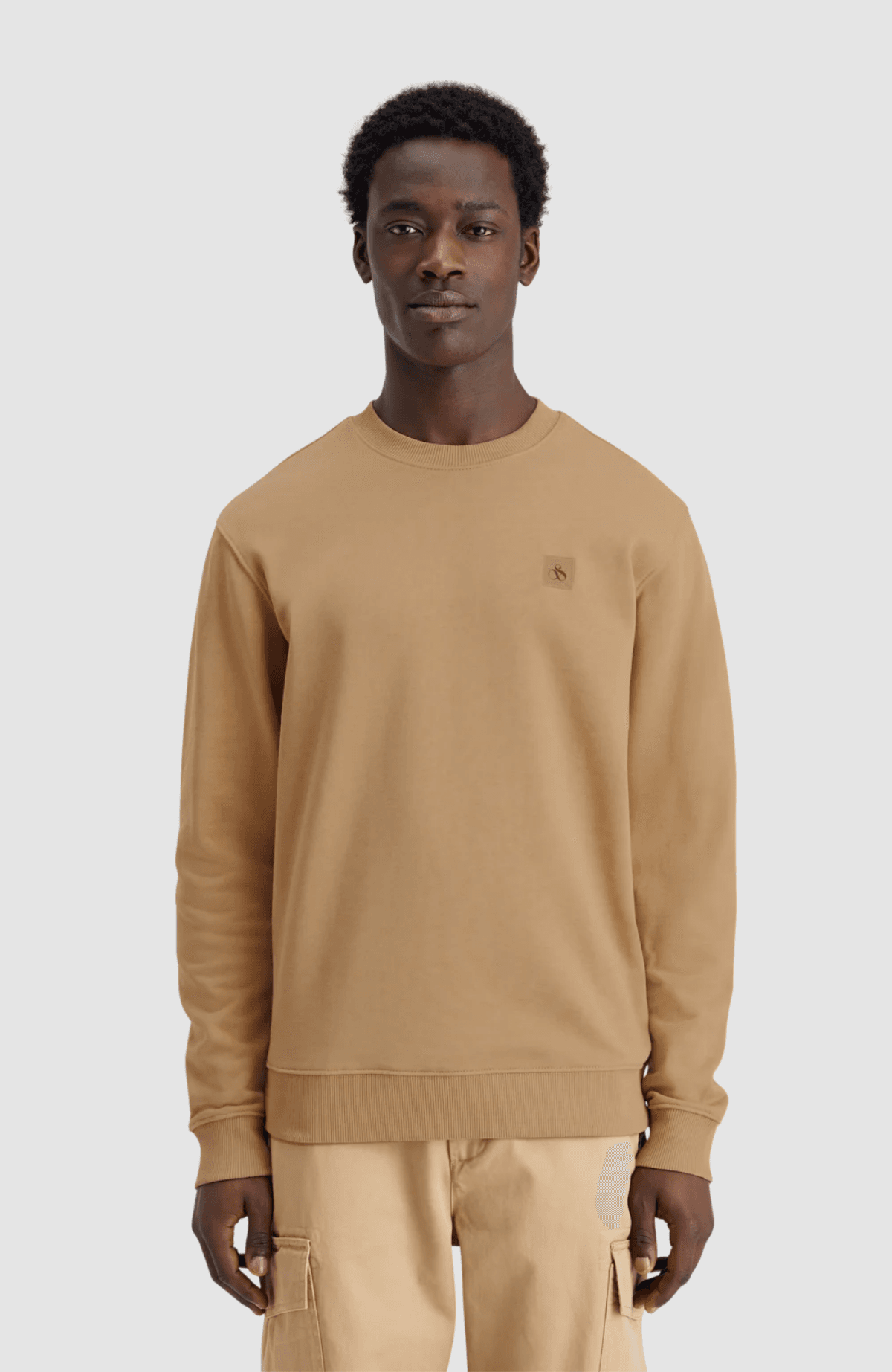 Essential Badge Crew Sweat