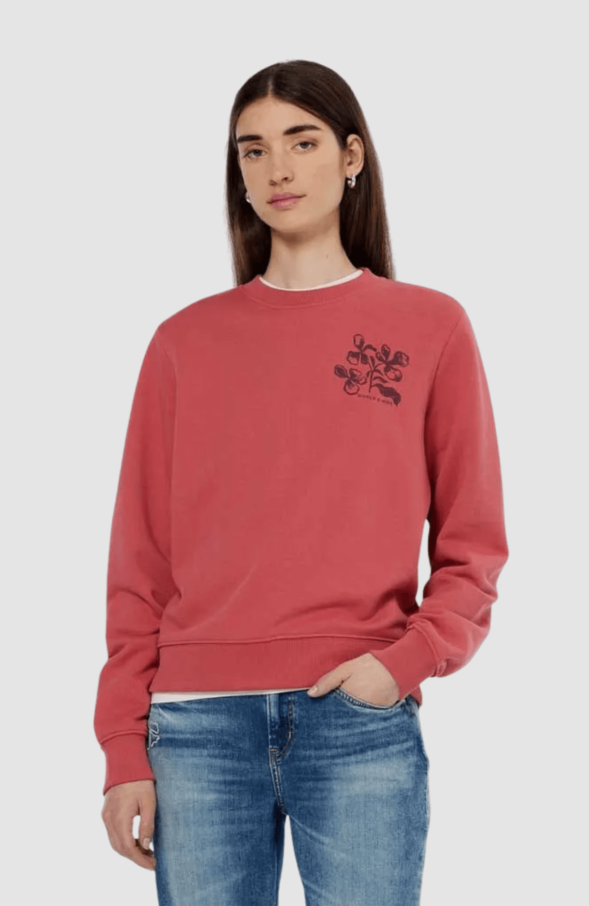 Chest artwork regular sweatshirt