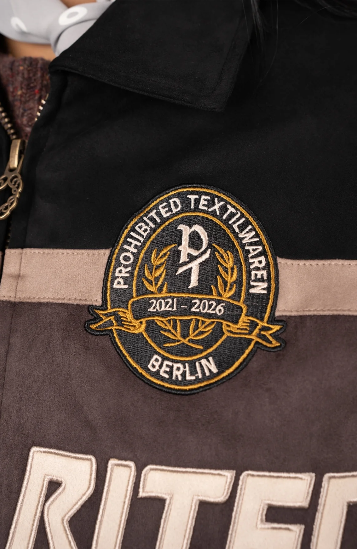 Old Era Suede Jacket