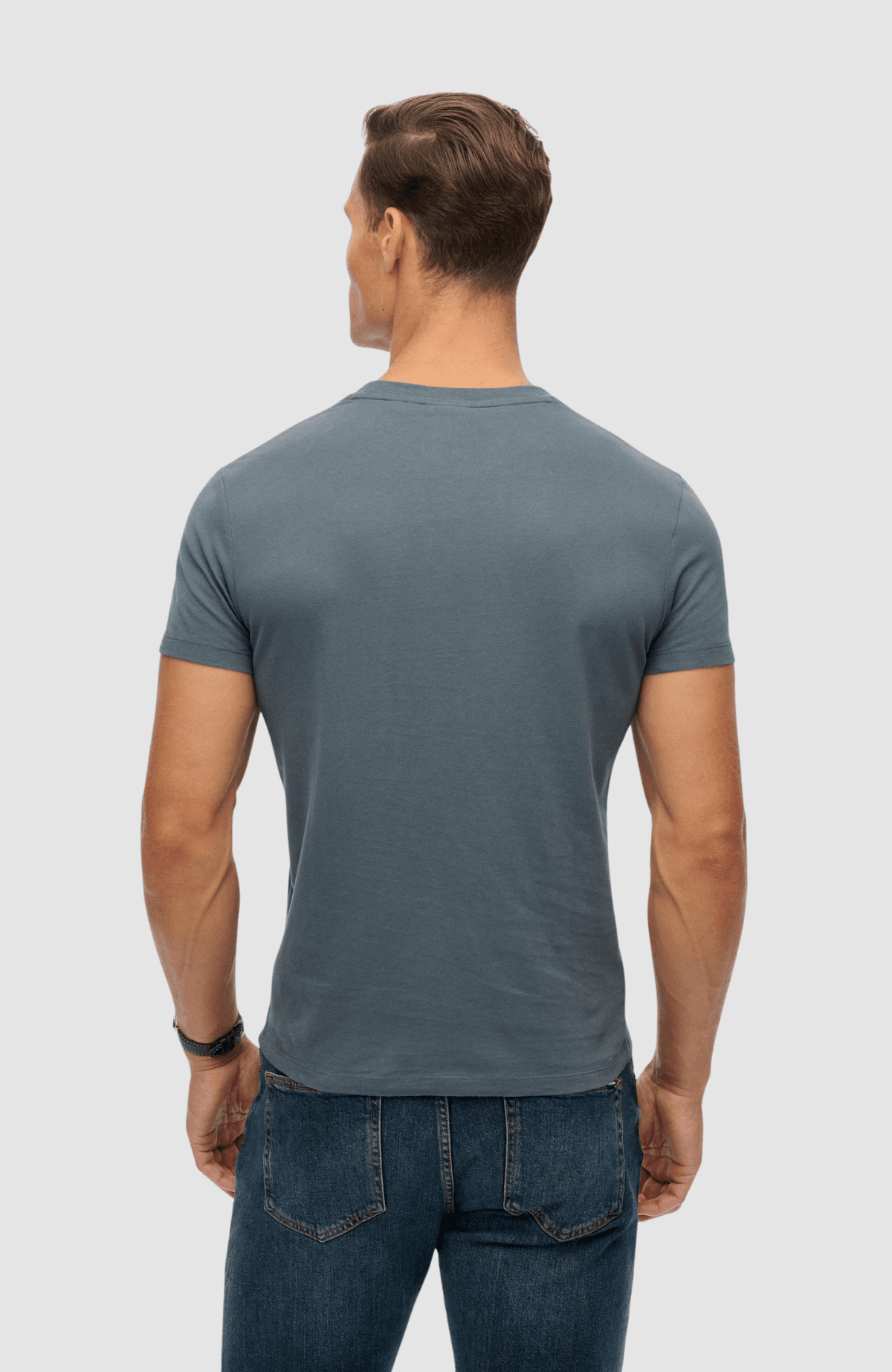 Essential Logo Emb Tee