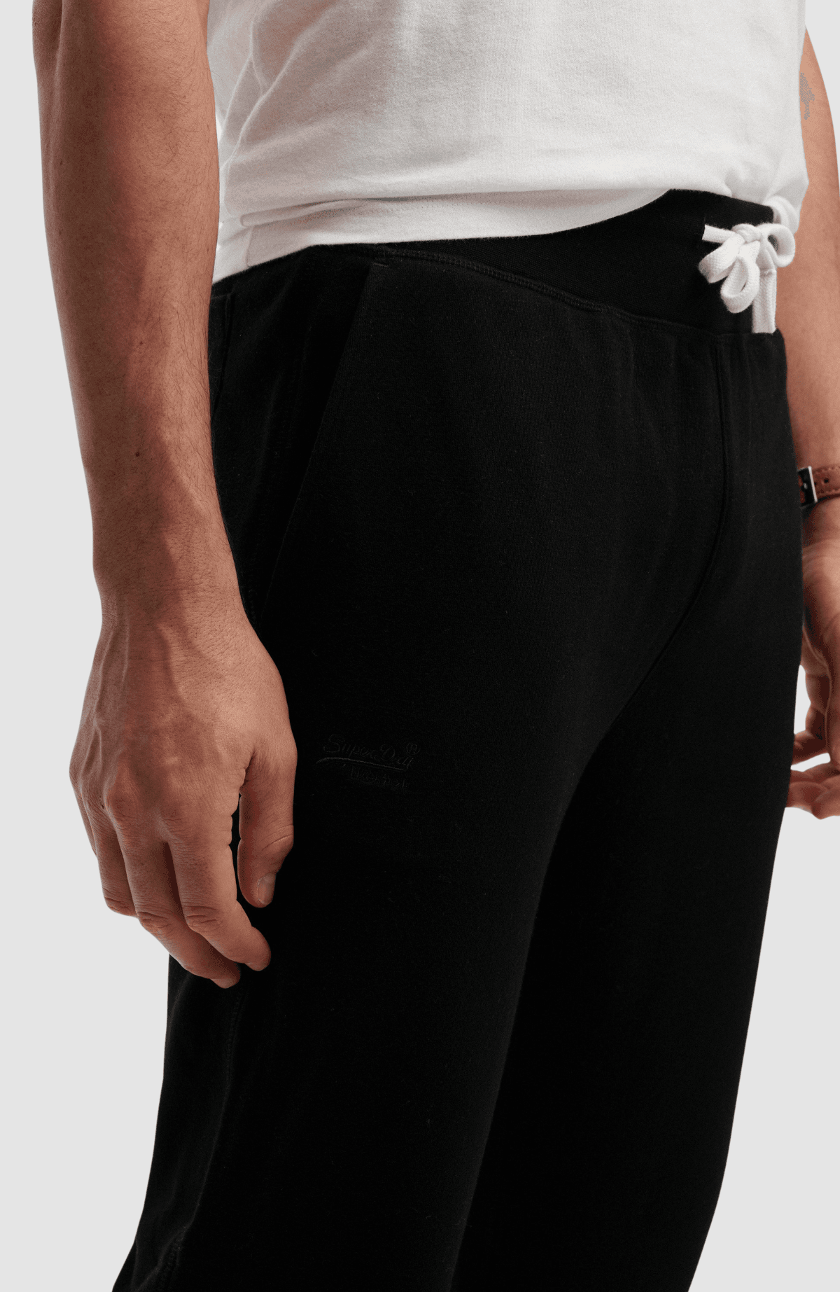 Essential Logo Classic Jogger