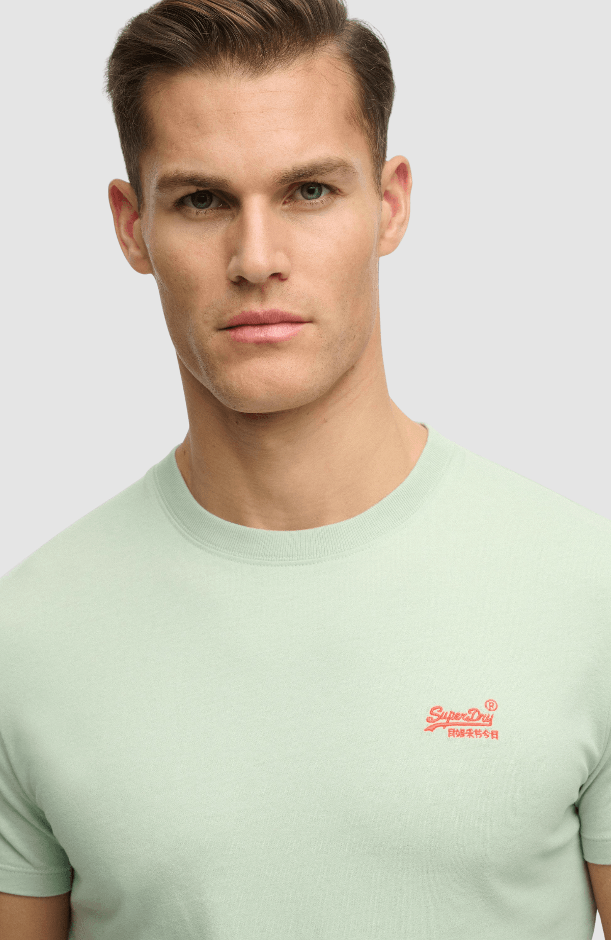 Essential Logo Emb Tee