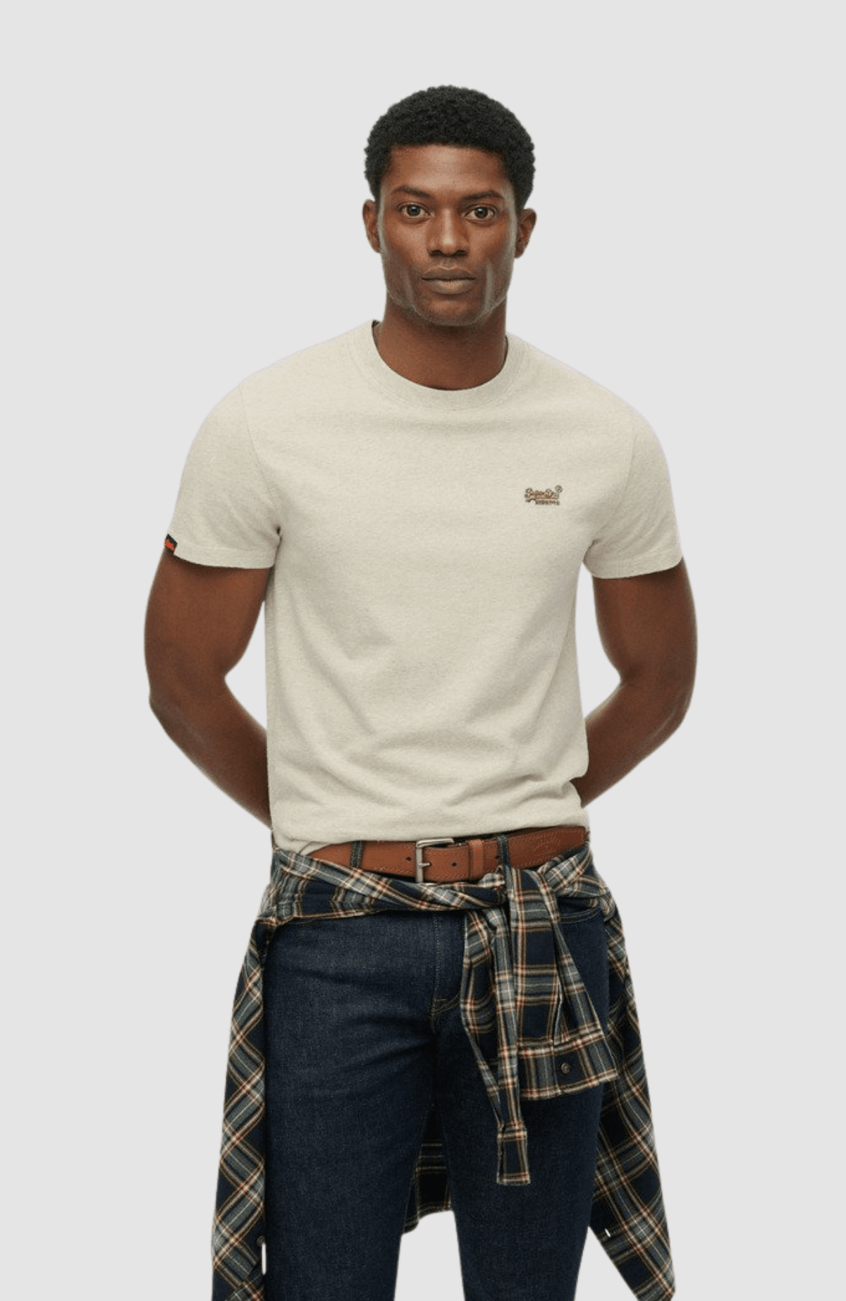 Essential Logo Emb Tee