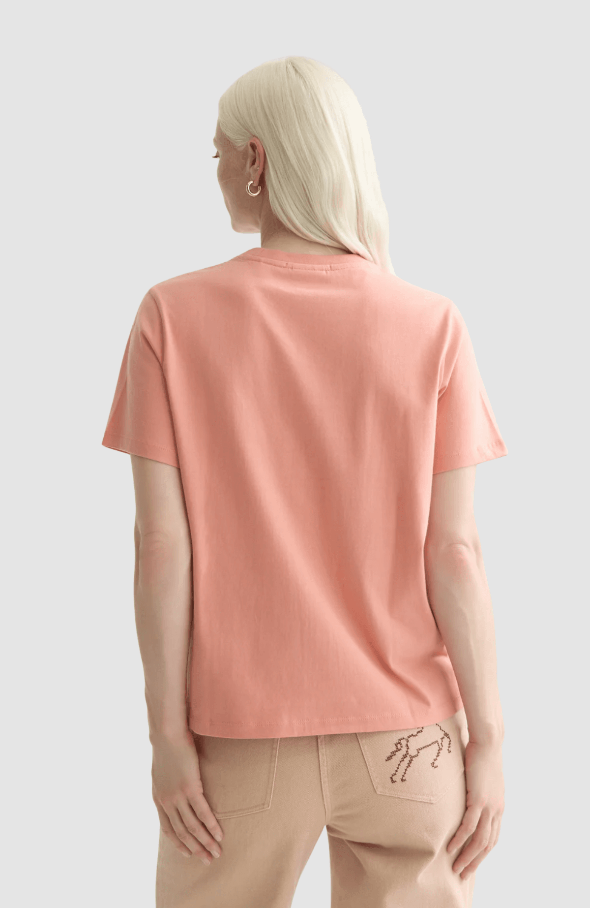 Regular fit T-shirt with chest artwork