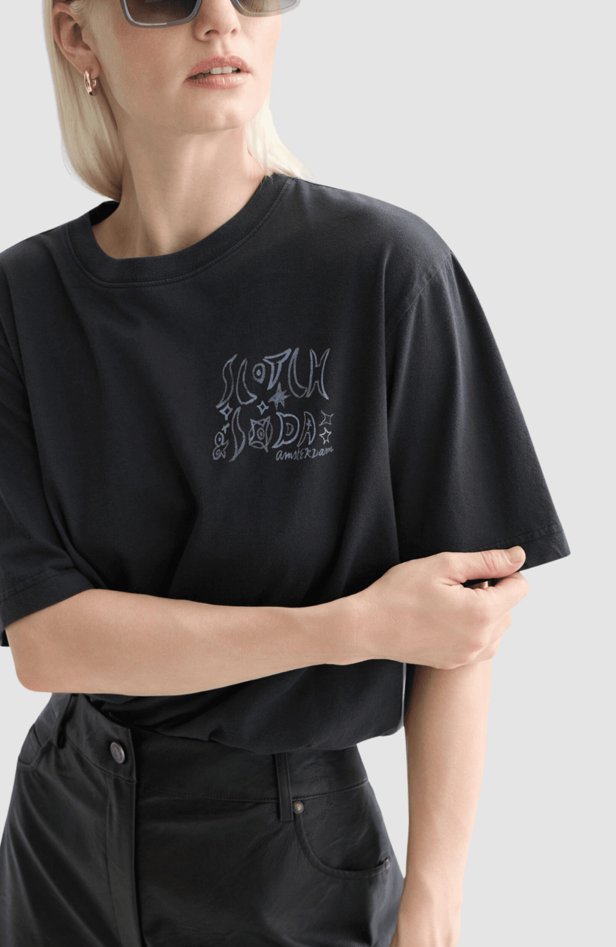 Washed artwork loose T-shirt