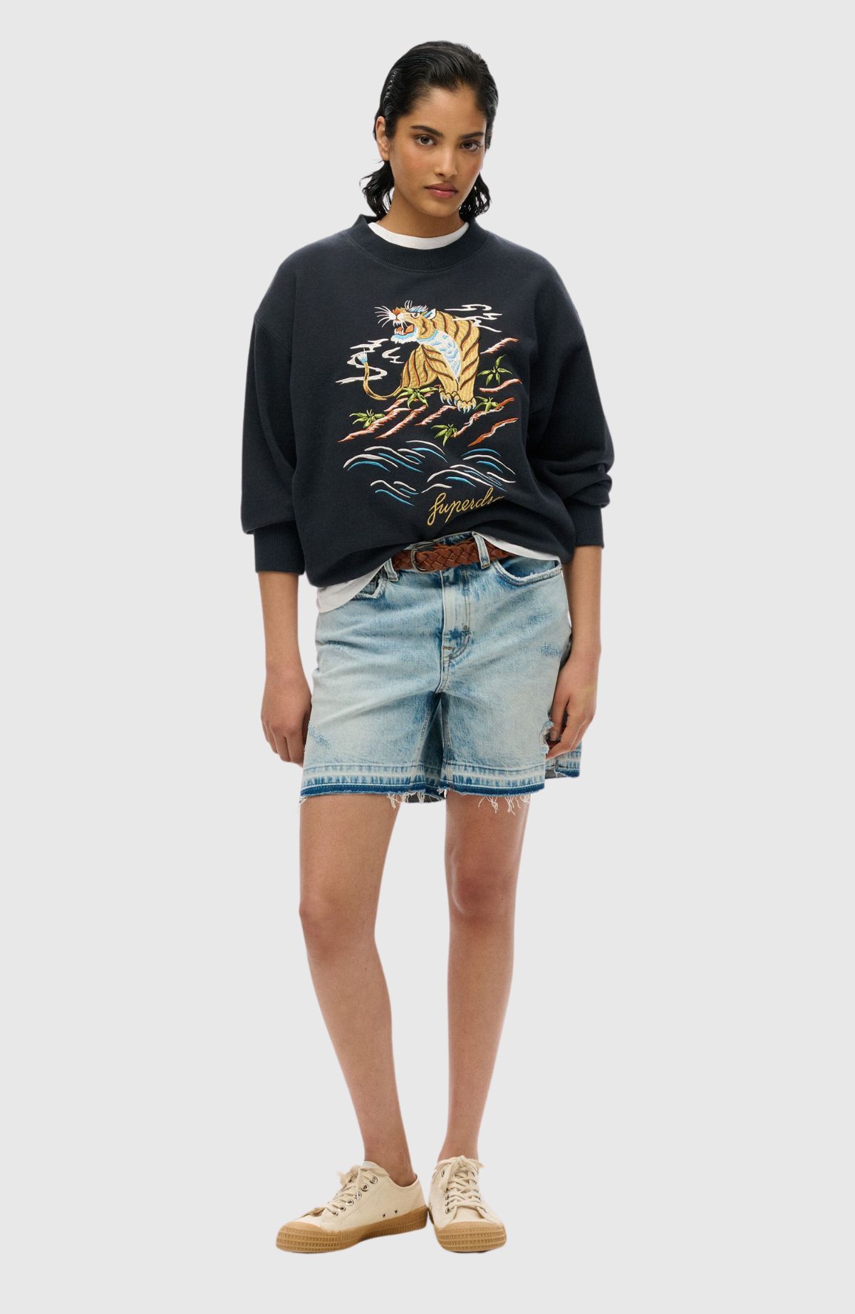 Suika Embroidered Loose Crew