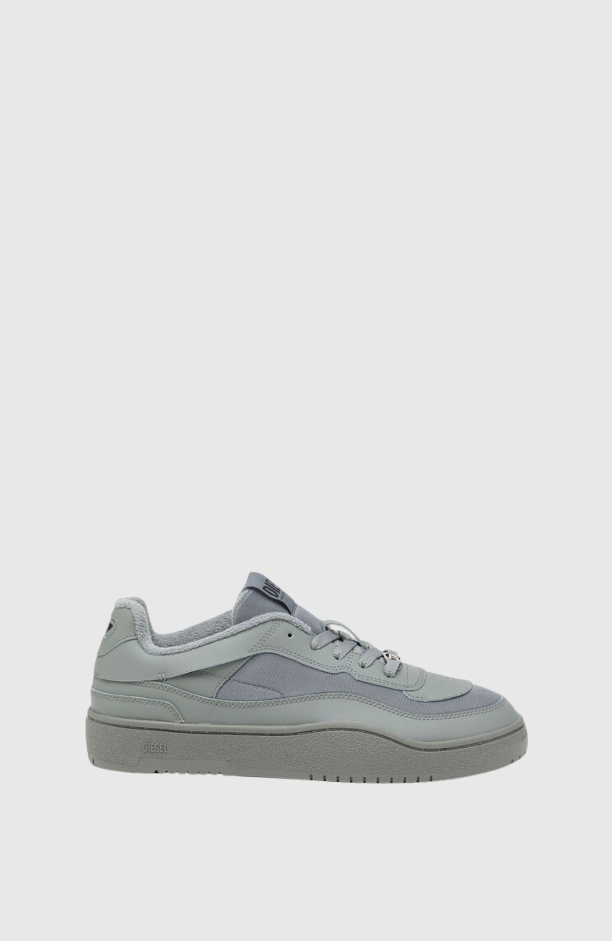 S Oval Skate Low