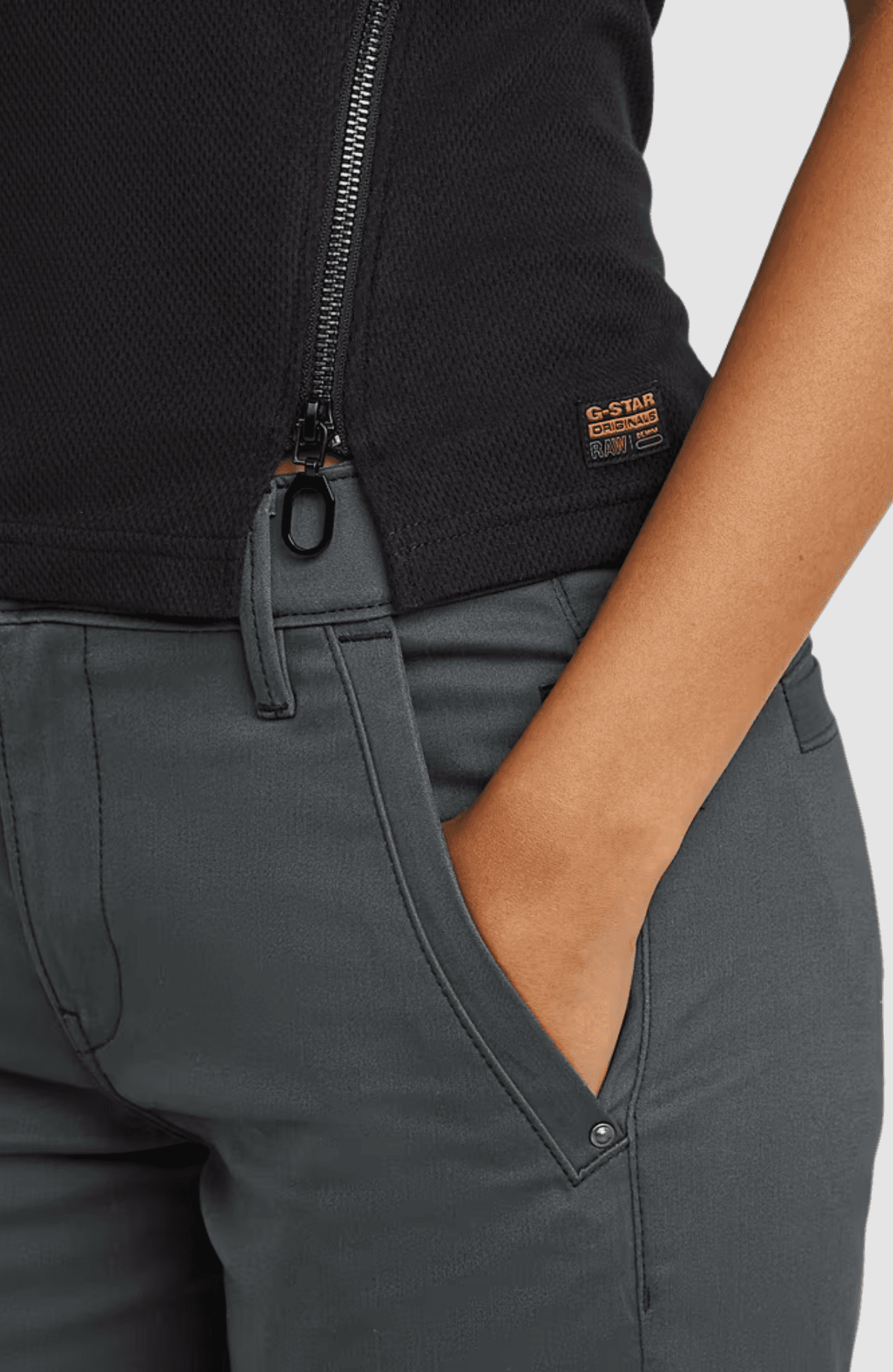 Asymmetrical Zip Slim Tank Top Wmn