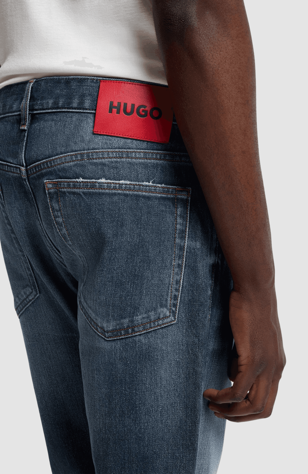 HUGO 708