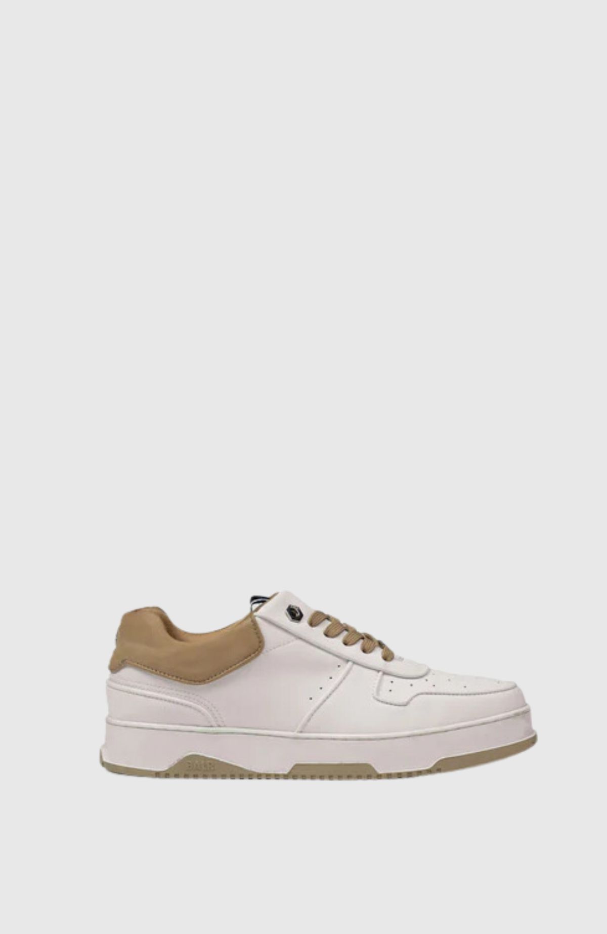 Club B Leather Trainer