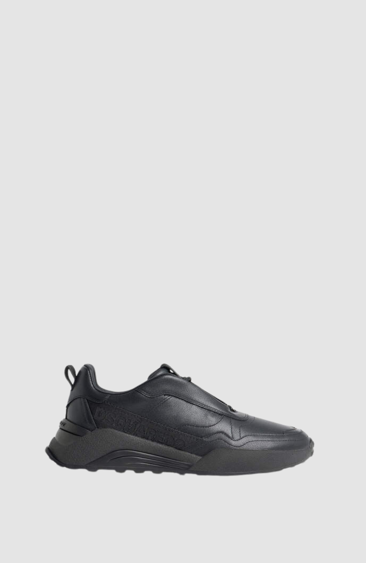 D2 Flow Sneakers