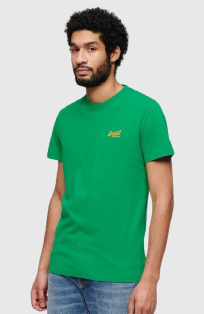 Essential Logo Emb Tee