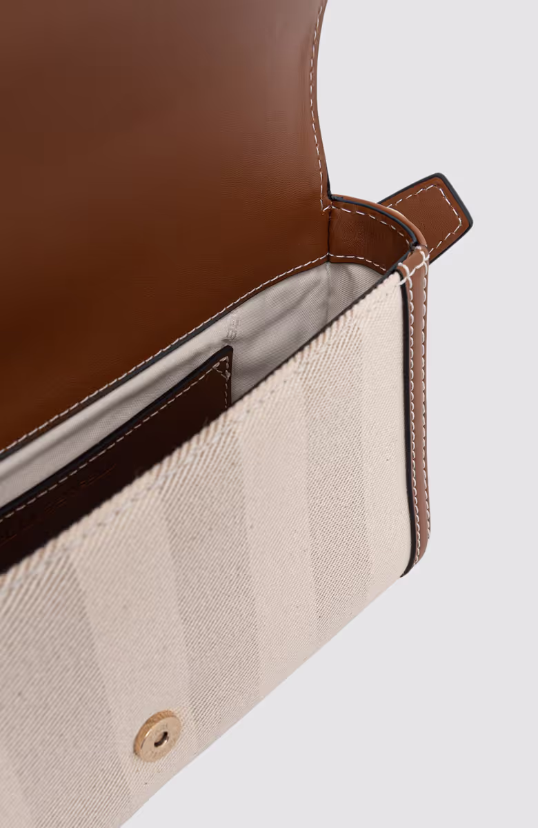 K/Nova Md Cb Herr Canvas