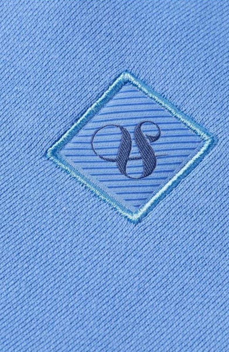 Seasonal Core - Regular-Fit Logo Sweatshirt